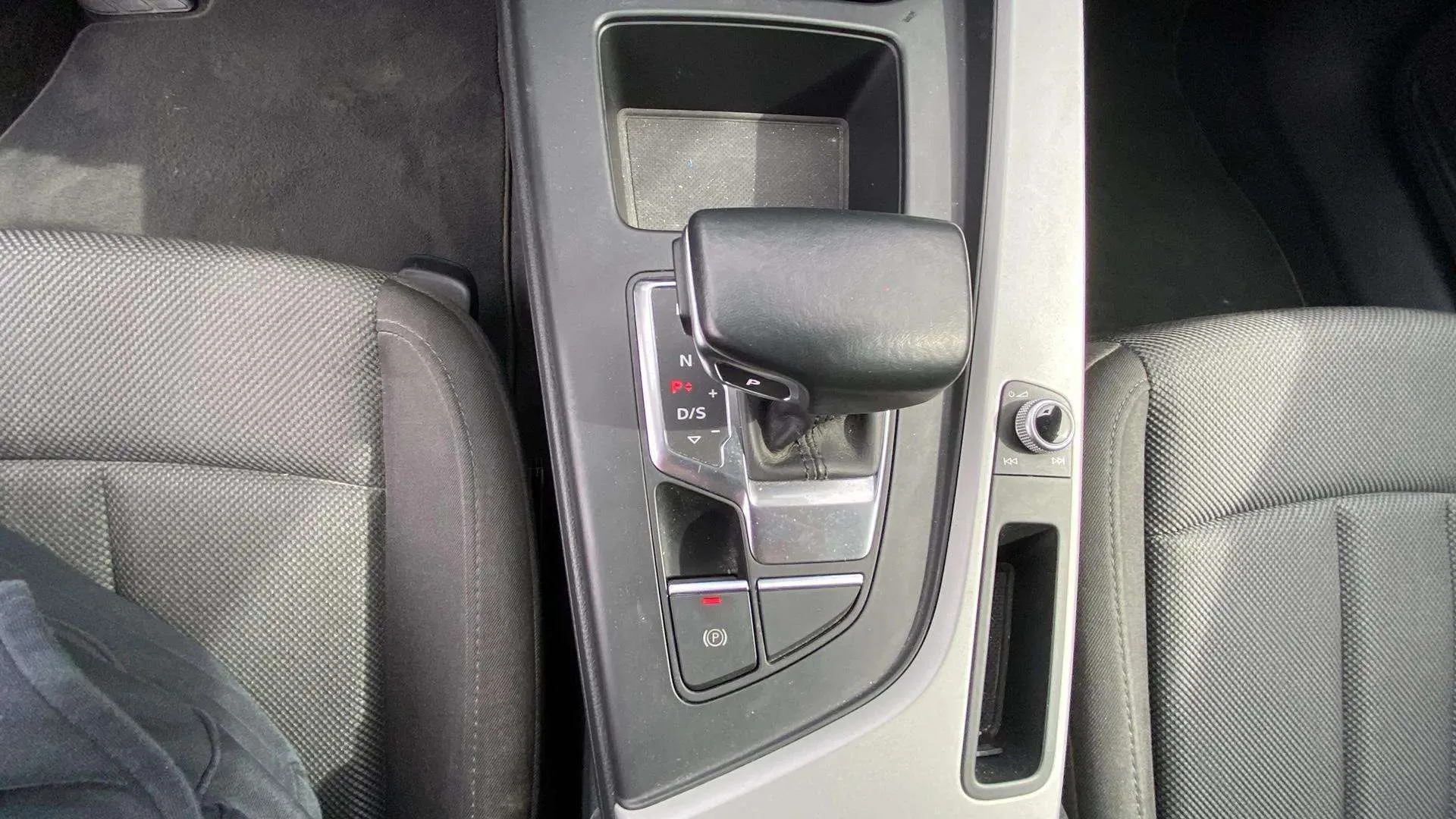Audi A4 Advanced 30 TDI S tronic - foto 21