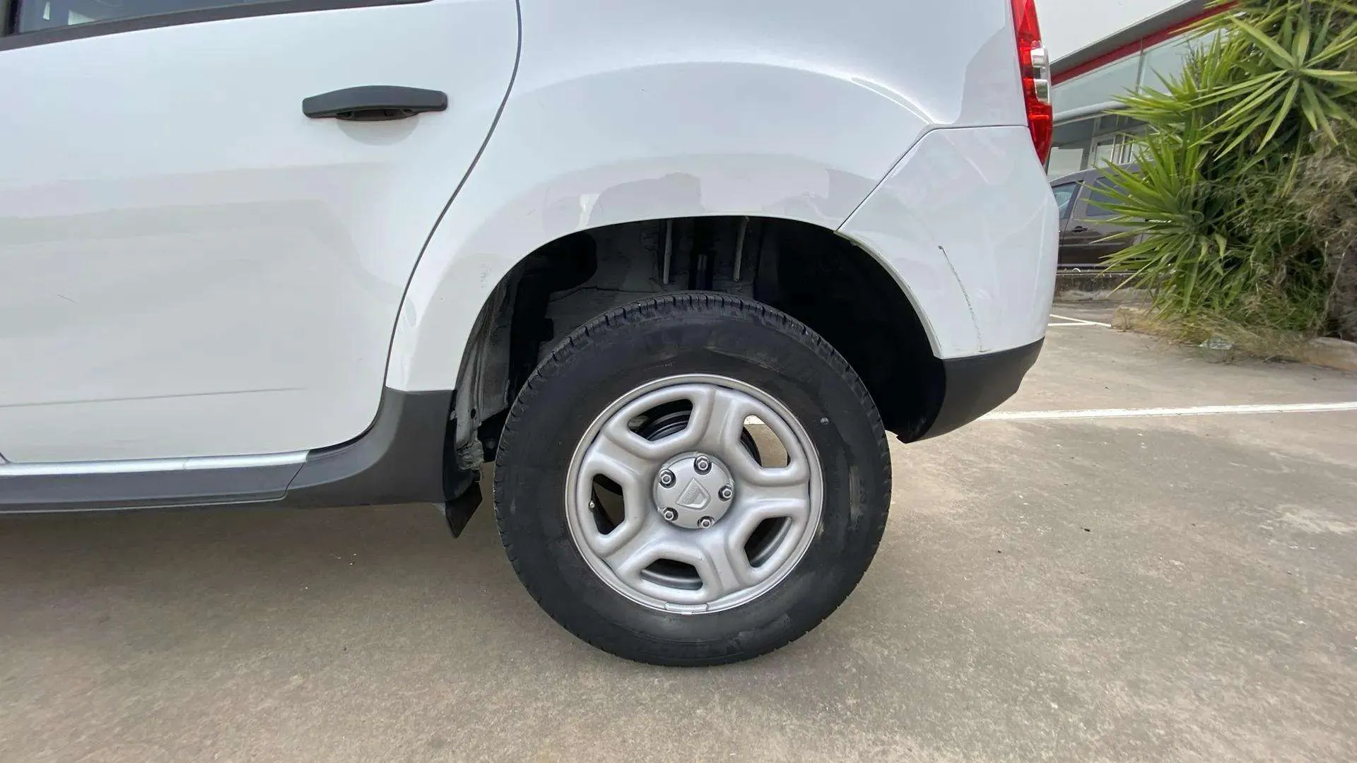 Dacia Duster Access 1.6 4x2 - foto 17