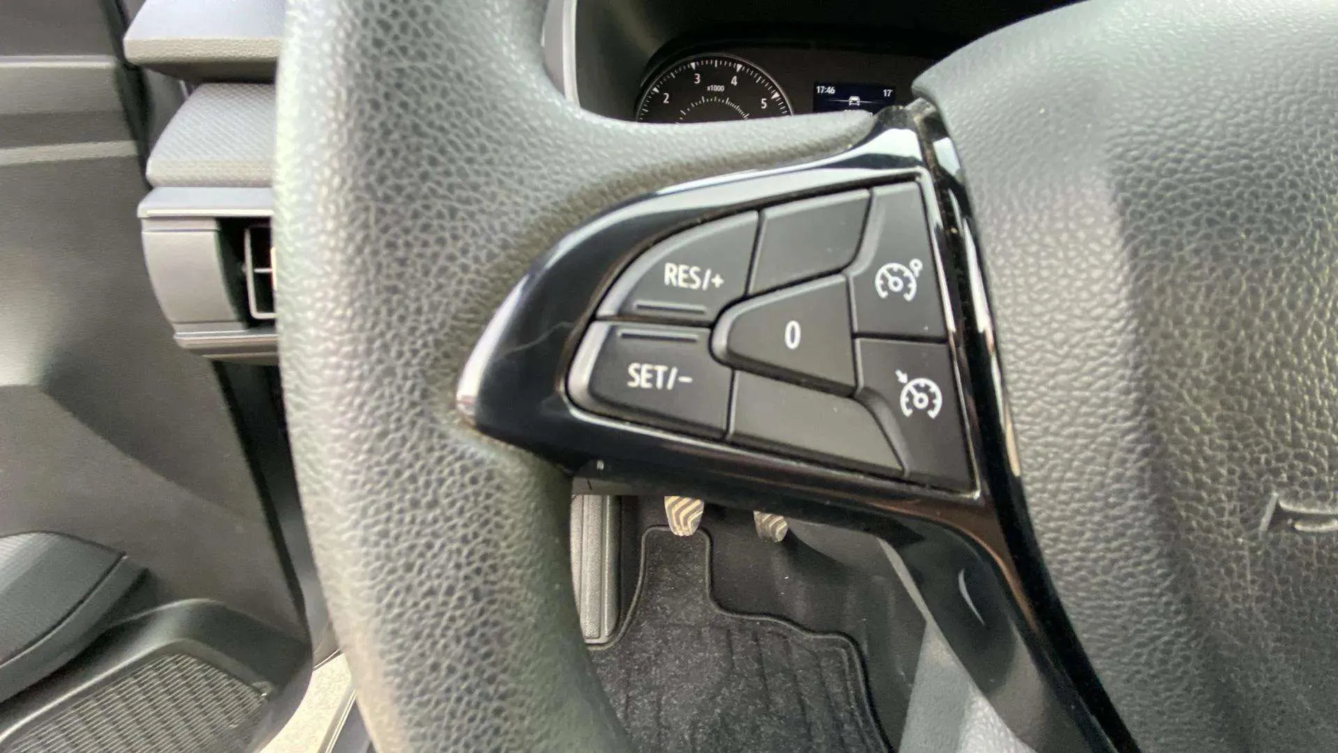 Dacia Sandero Stepway Essential TCe (90V) - foto 18