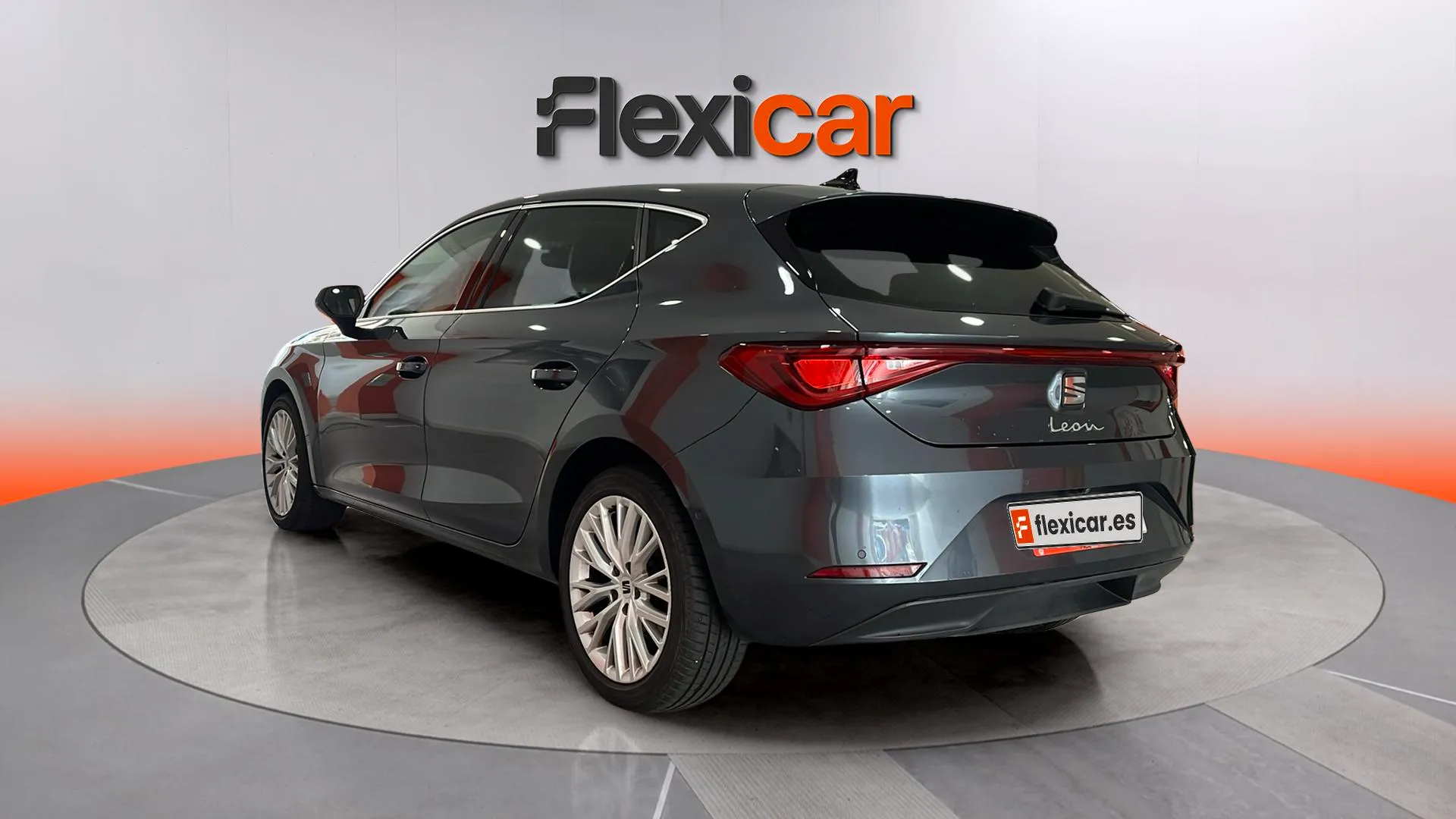 SEAT León 2.0 TDI DSG-7 FR Go L - foto 6