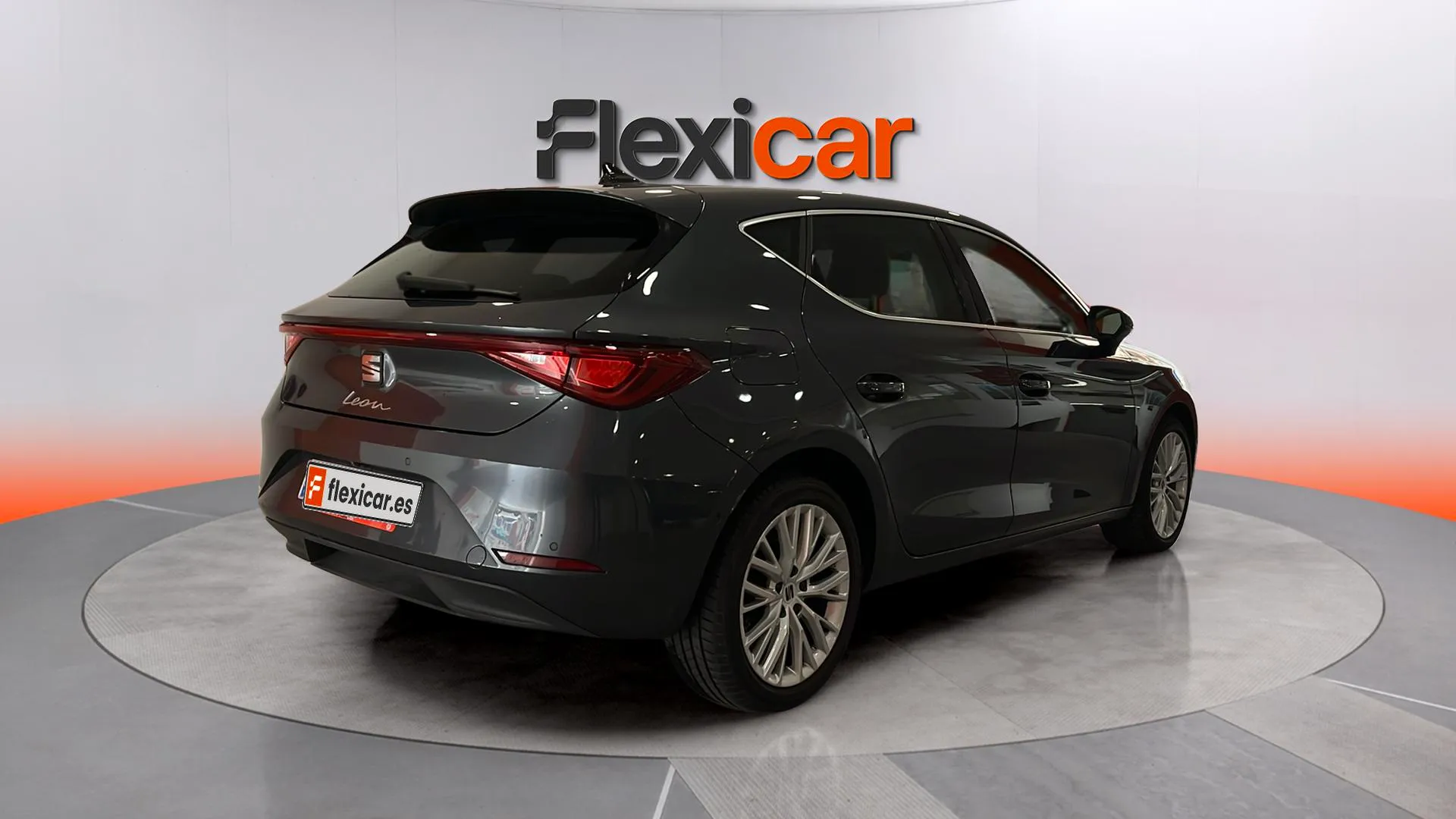 SEAT León 2.0 TDI DSG-7 FR Go L - foto 8