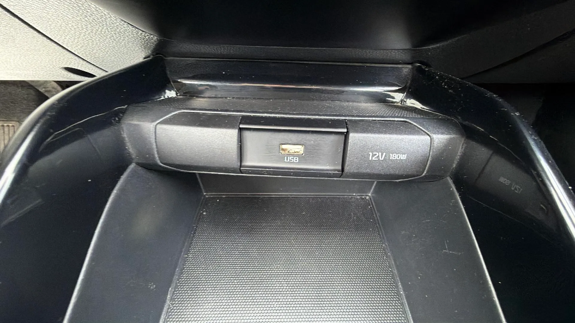 Kia Stonic 1.0 T-GDi MHEV iMT Drive - foto 24