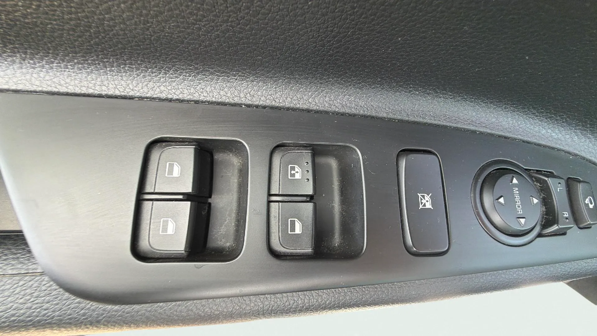Kia Stonic 1.0 T-GDi MHEV iMT Drive - foto 26