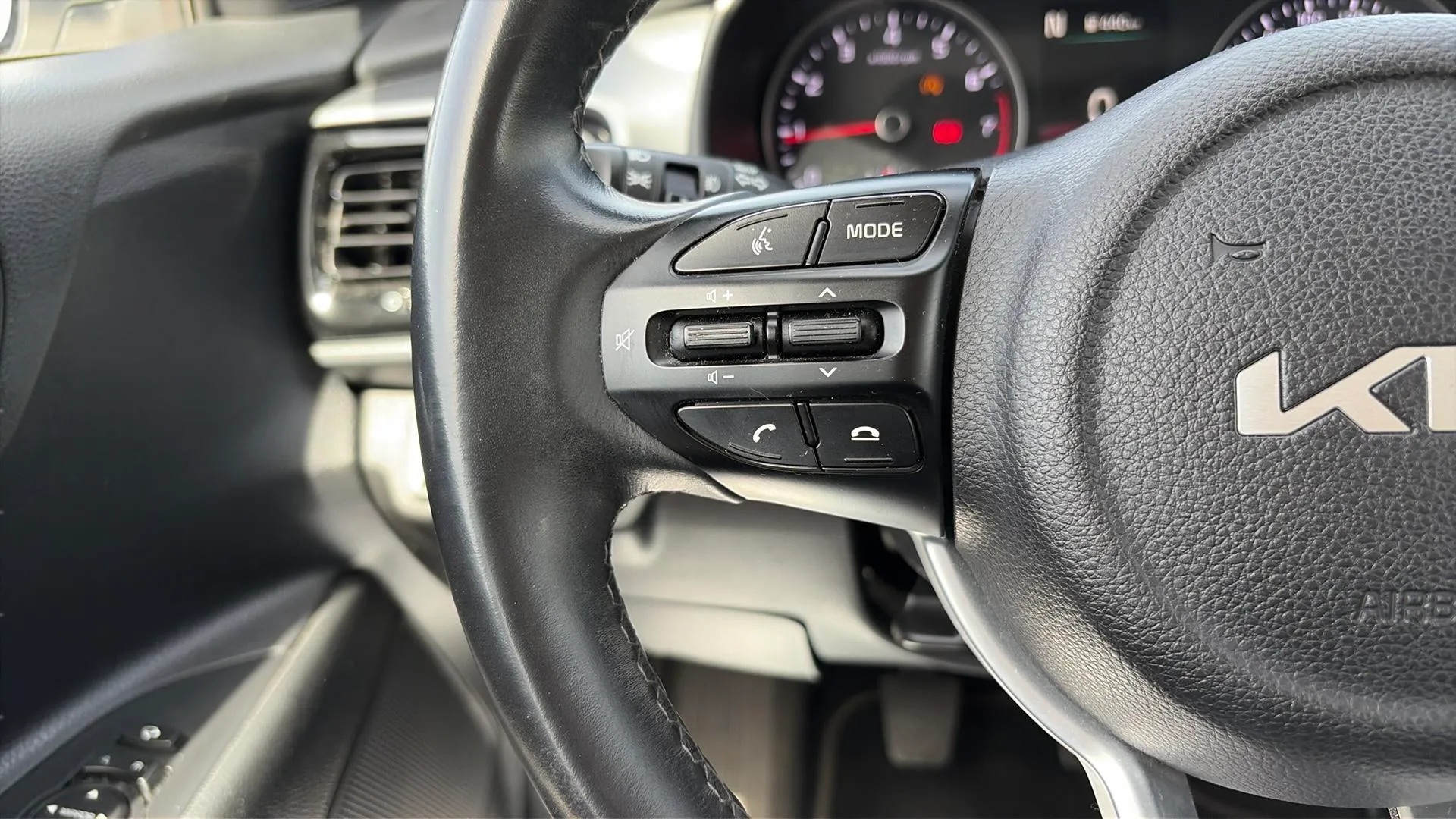 Kia Stonic 1.0 T-GDi MHEV iMT Drive - foto 18