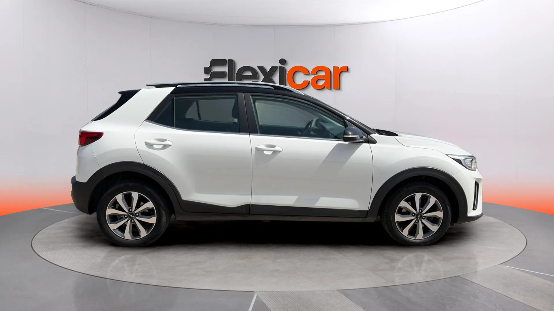 Kia Stonic 1.0 T-GDi MHEV iMT Drive - foto 5