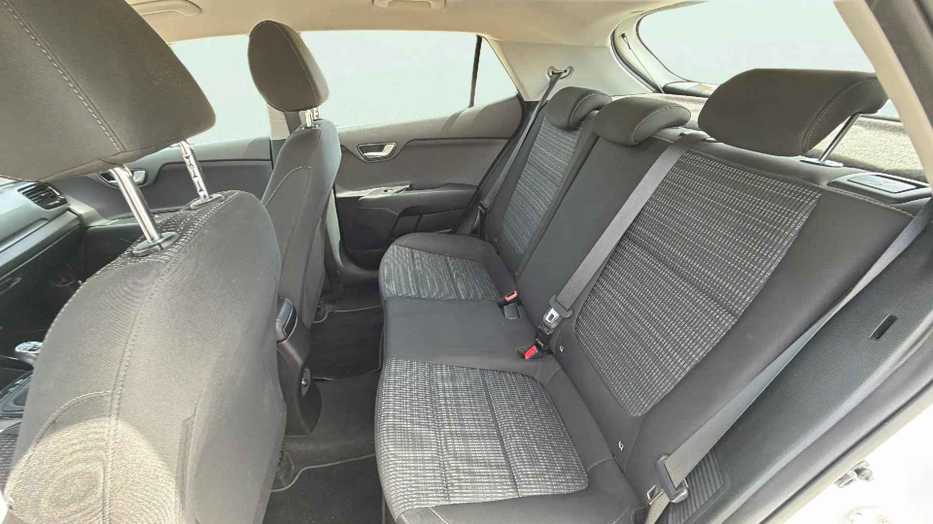 Kia Stonic 1.0 T-GDi MHEV iMT Drive - foto 14