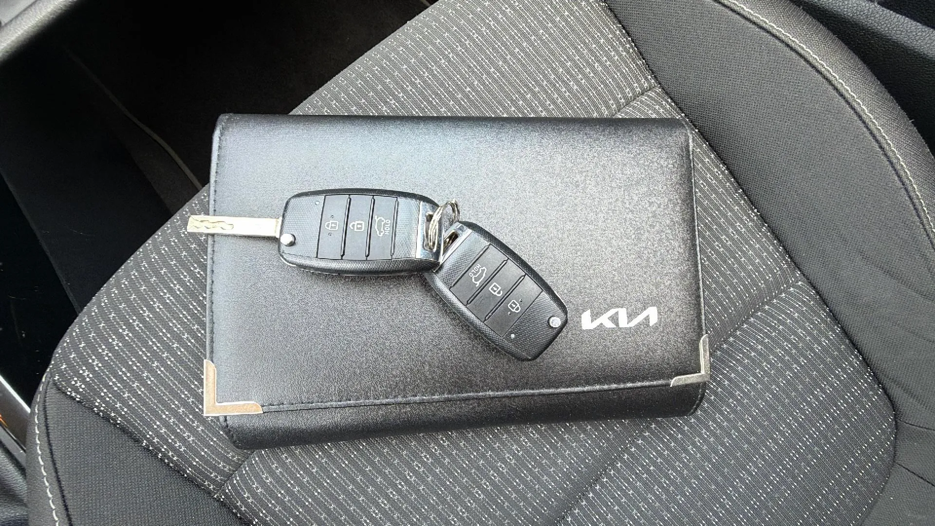 Kia Stonic 1.0 T-GDi MHEV iMT Drive - foto 31