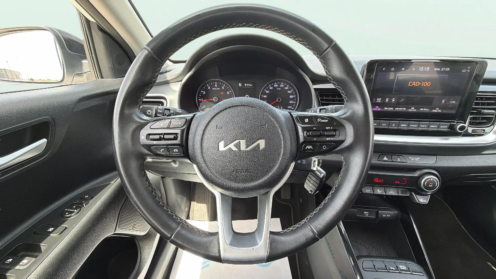 Kia Stonic 1.0 T-GDi MHEV iMT Drive - foto 17