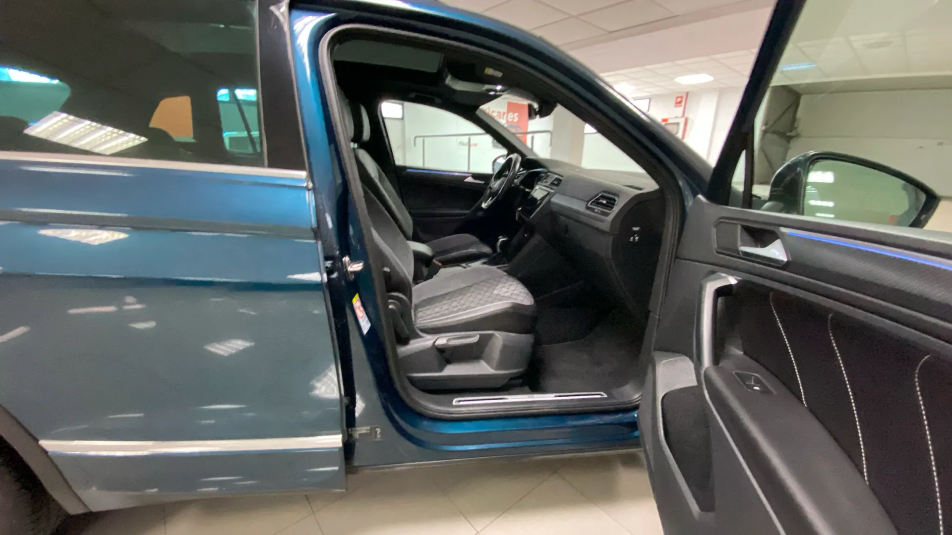Volkswagen Tiguan R-Line 2.0 TDI DSG - foto 13