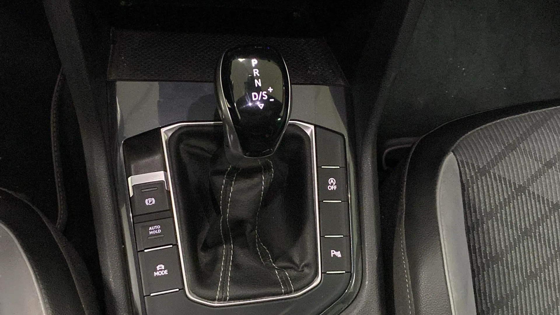 Volkswagen Tiguan R-Line 2.0 TDI DSG - foto 30