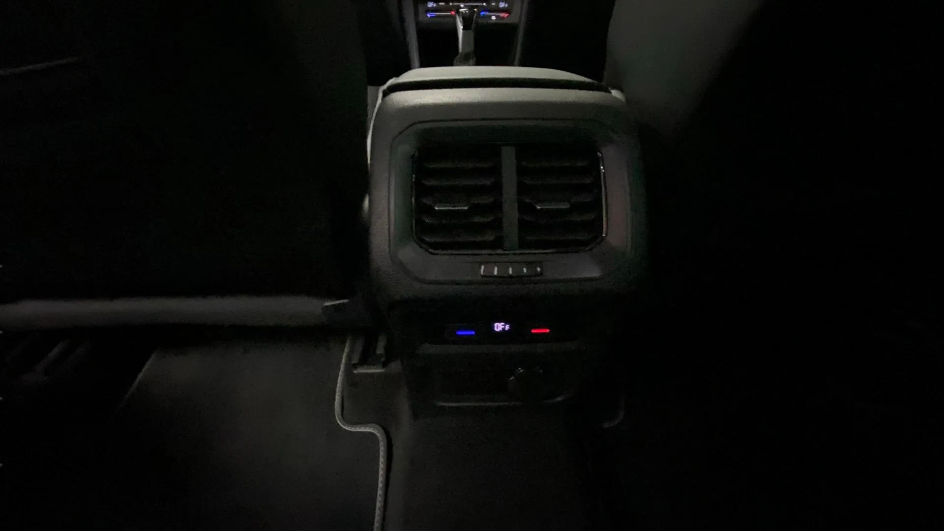 Volkswagen Tiguan R-Line 2.0 TDI DSG - foto 42
