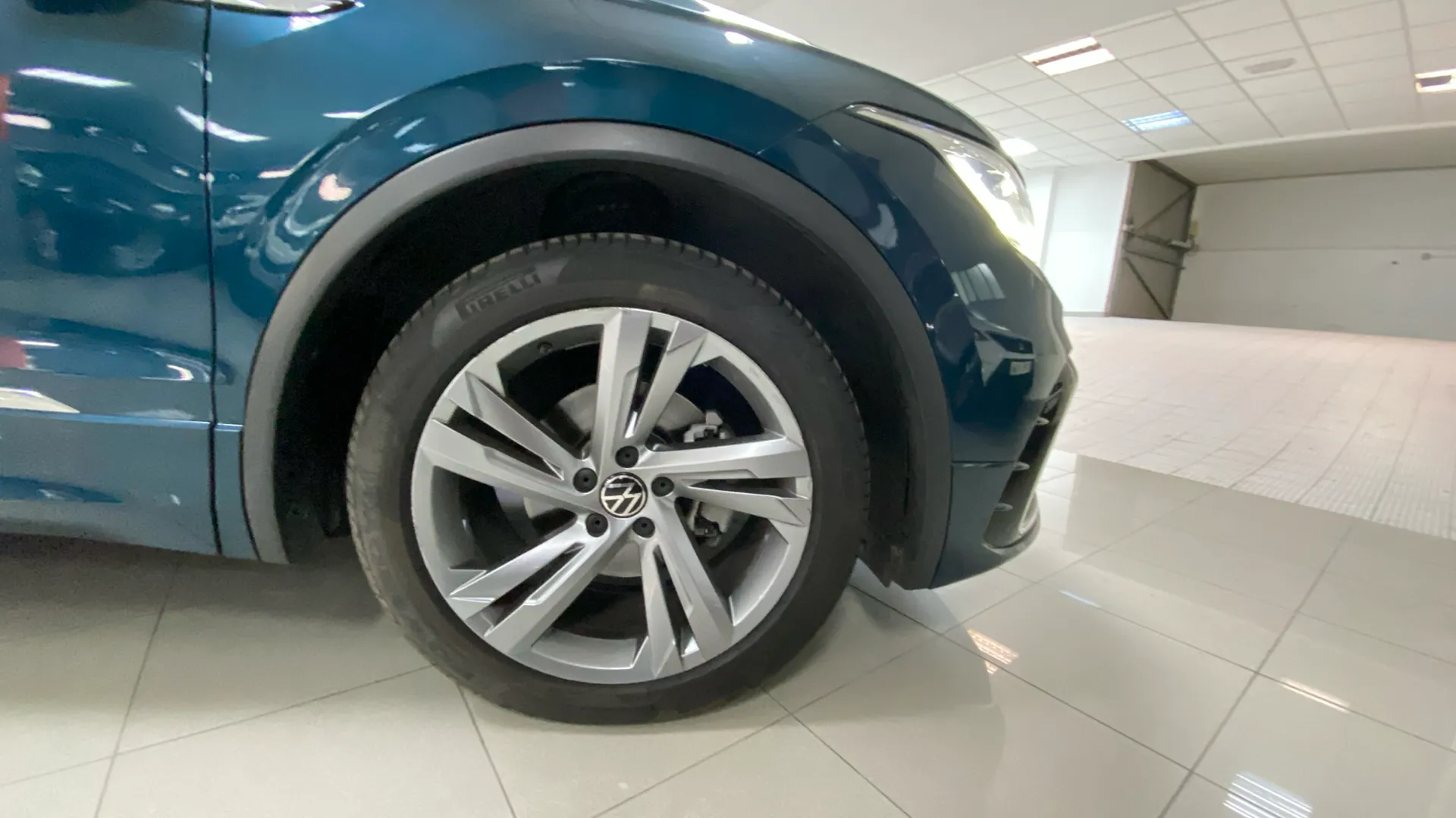 Volkswagen Tiguan R-Line 2.0 TDI DSG - foto 17
