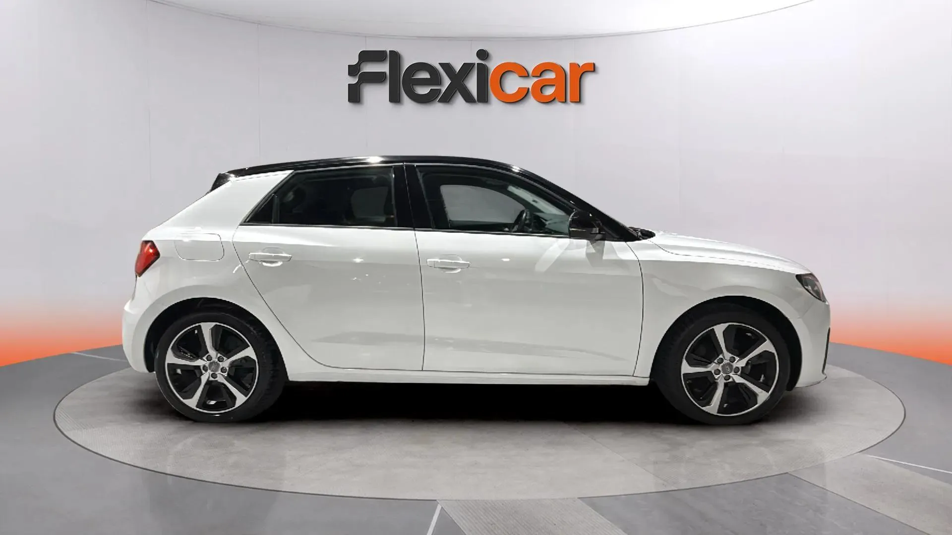 Audi A1 Sportback 25 TFSI - foto 8