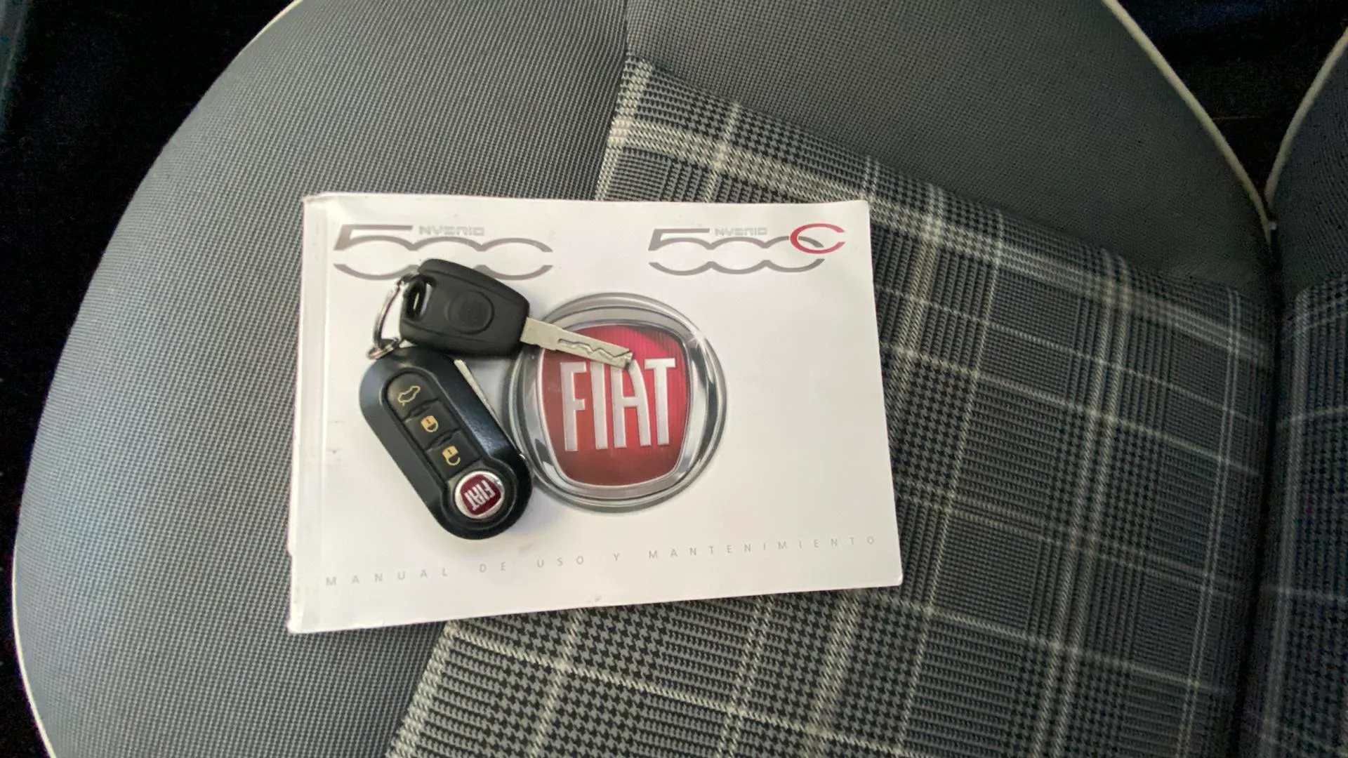 Fiat 500 Lounge 1.0 GSE - foto 28