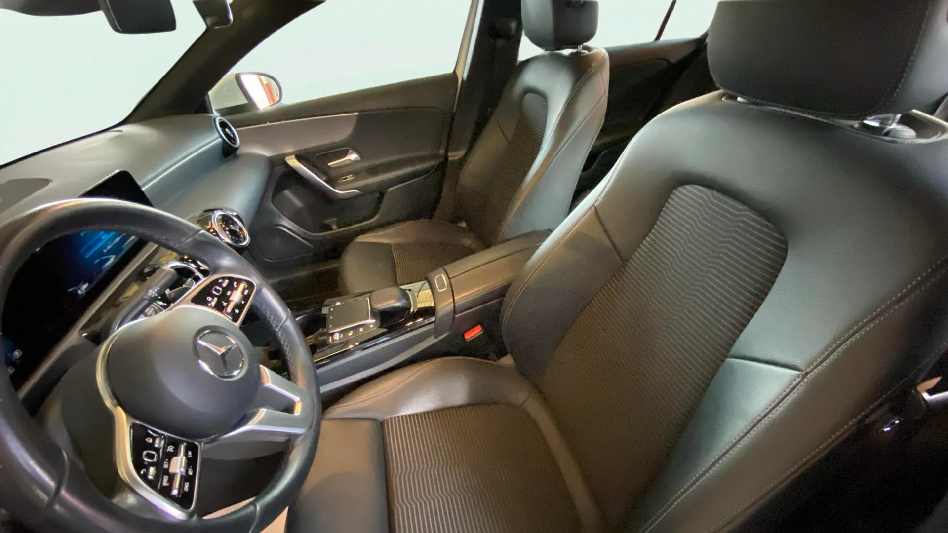 Mercedes-Benz Clase A A 180 d - foto 11