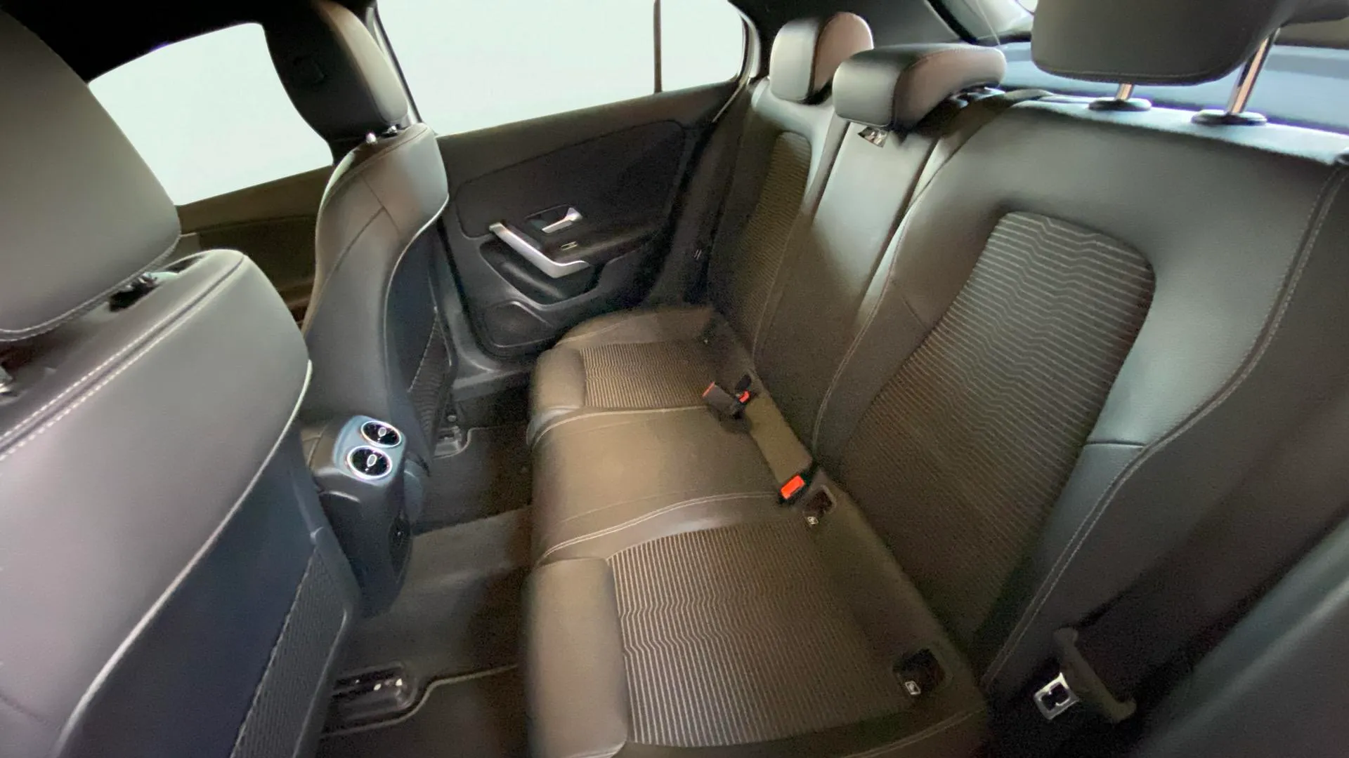 Mercedes-Benz Clase A A 180 d - foto 12