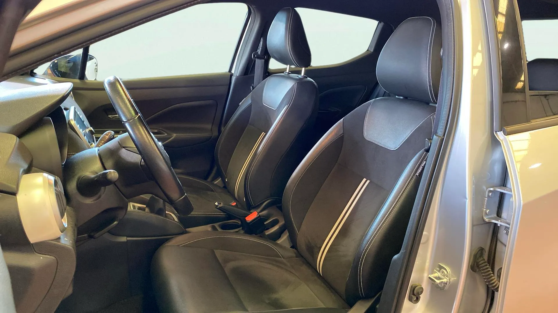 Nissan Micra IG-T E6D-F N-Sport - foto 11