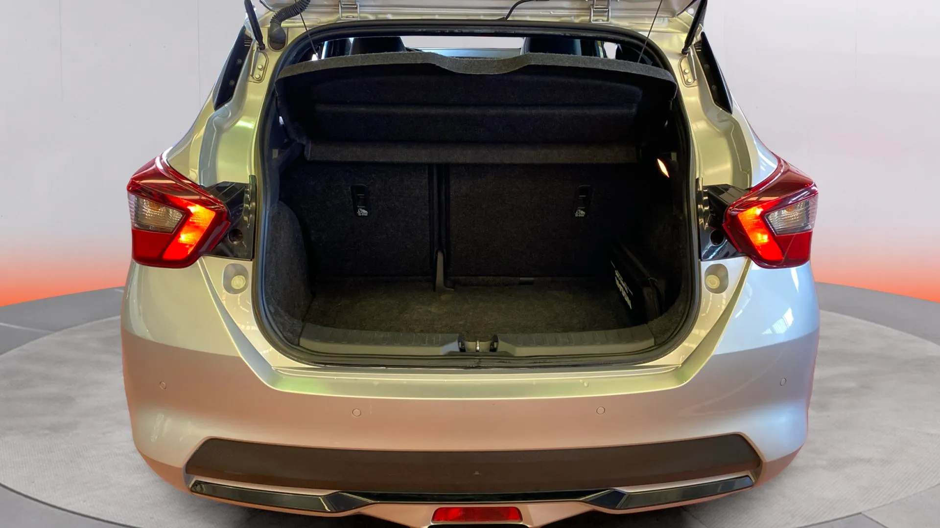 Nissan Micra IG-T E6D-F N-Sport - foto 9