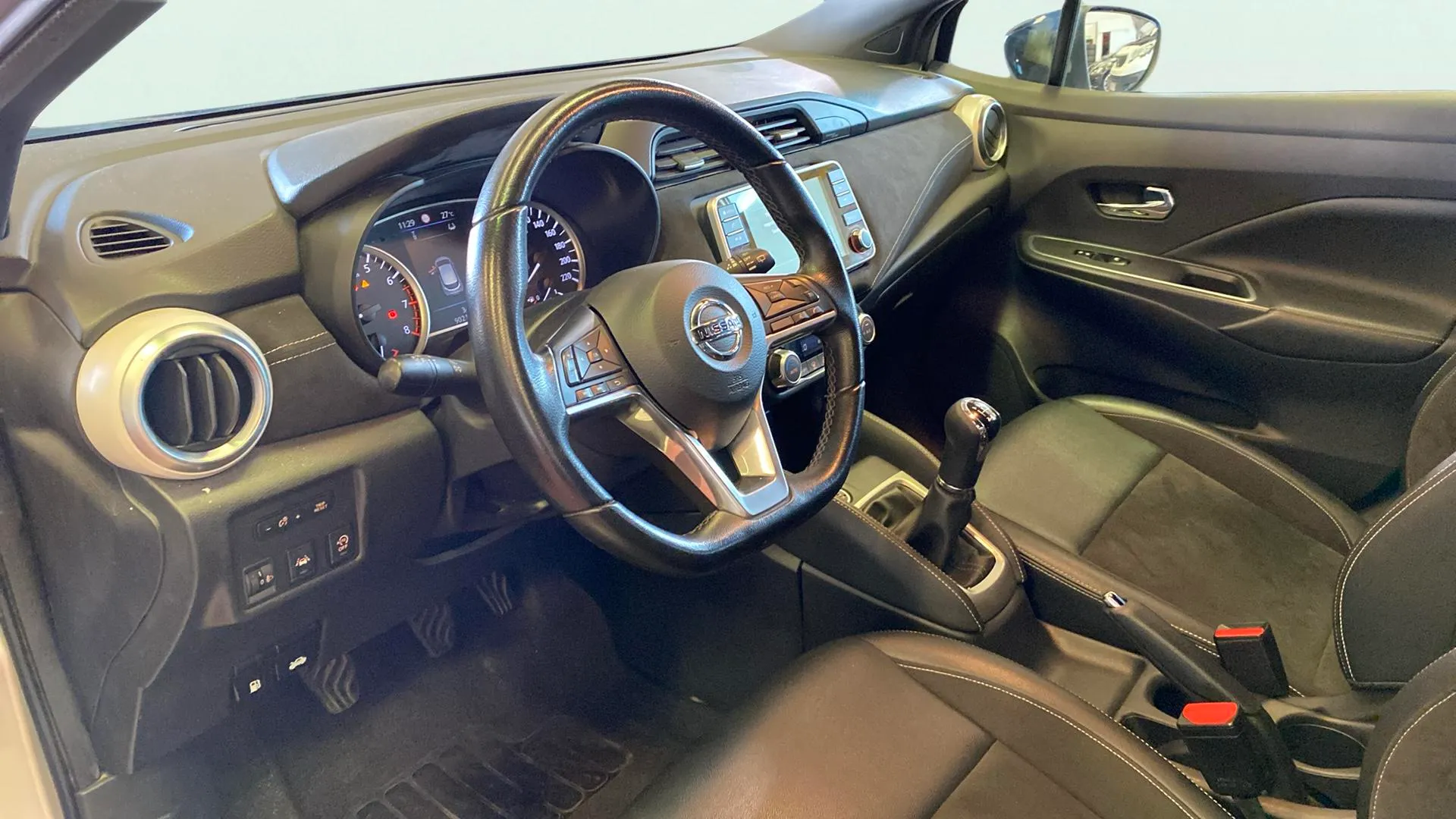 Nissan Micra IG-T E6D-F N-Sport - foto 15