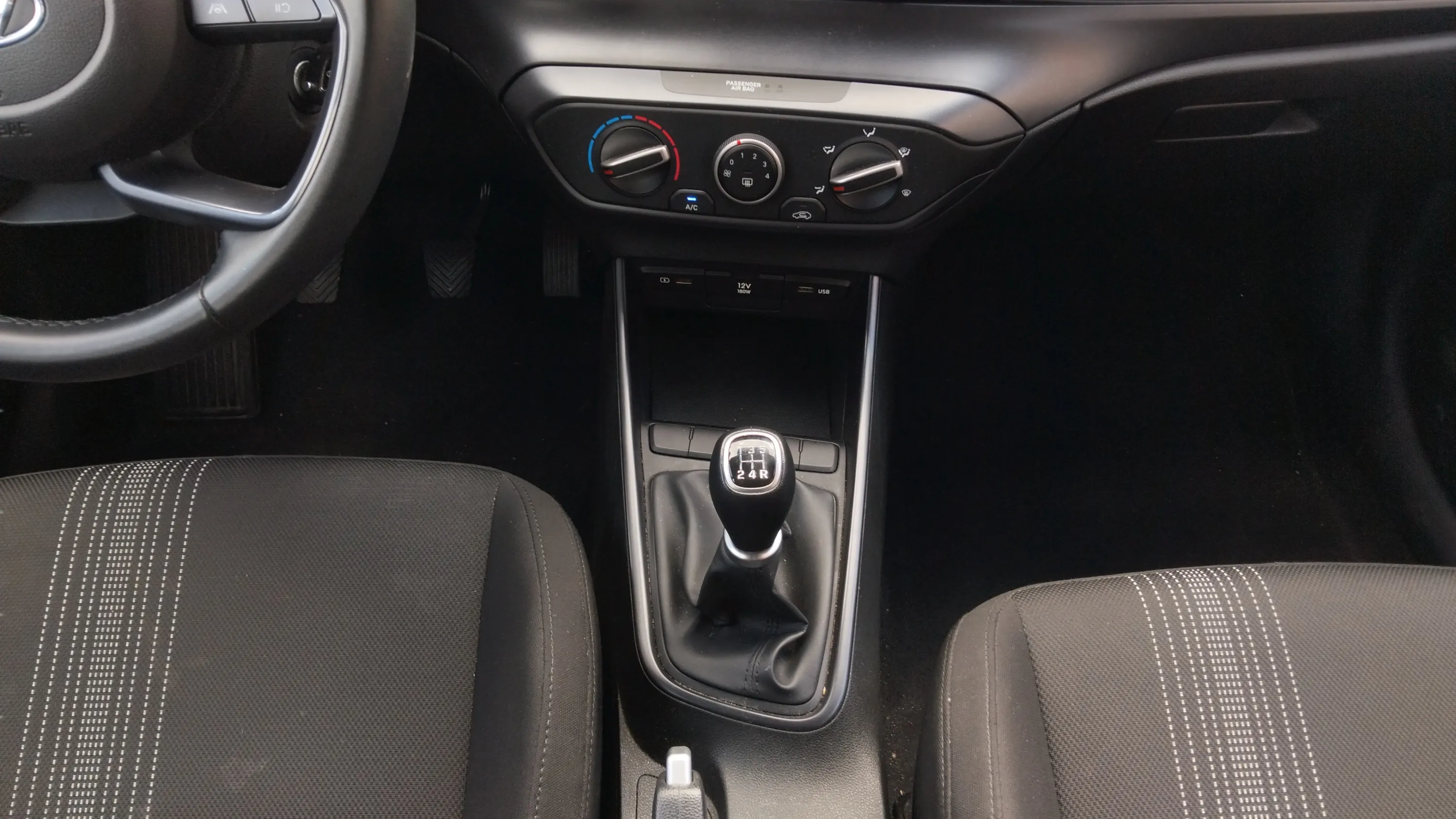 Hyundai Bayon 1.2 MPI Essence - foto 11