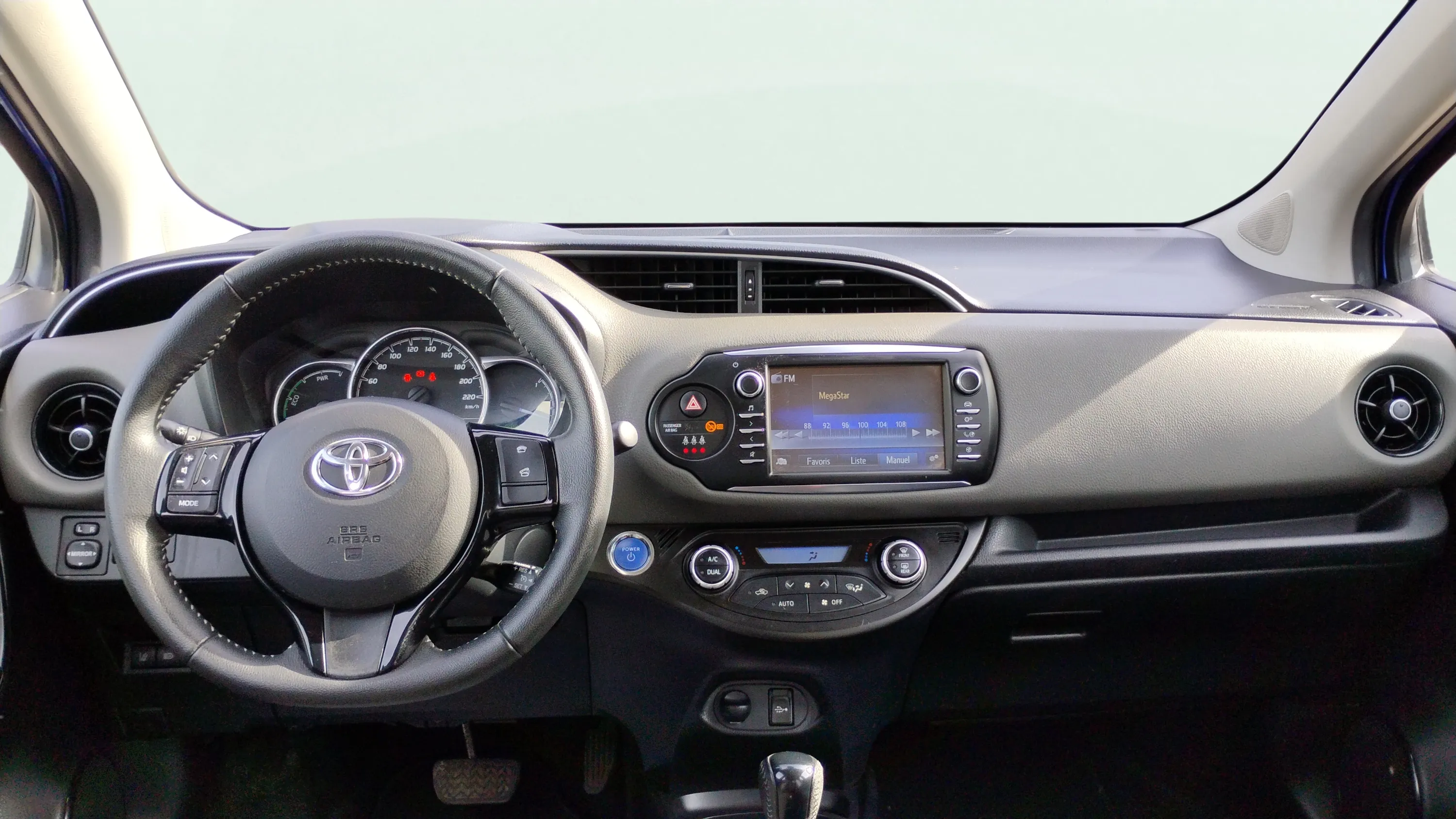 Toyota Yaris 1.5 120H Business Plus - foto 9