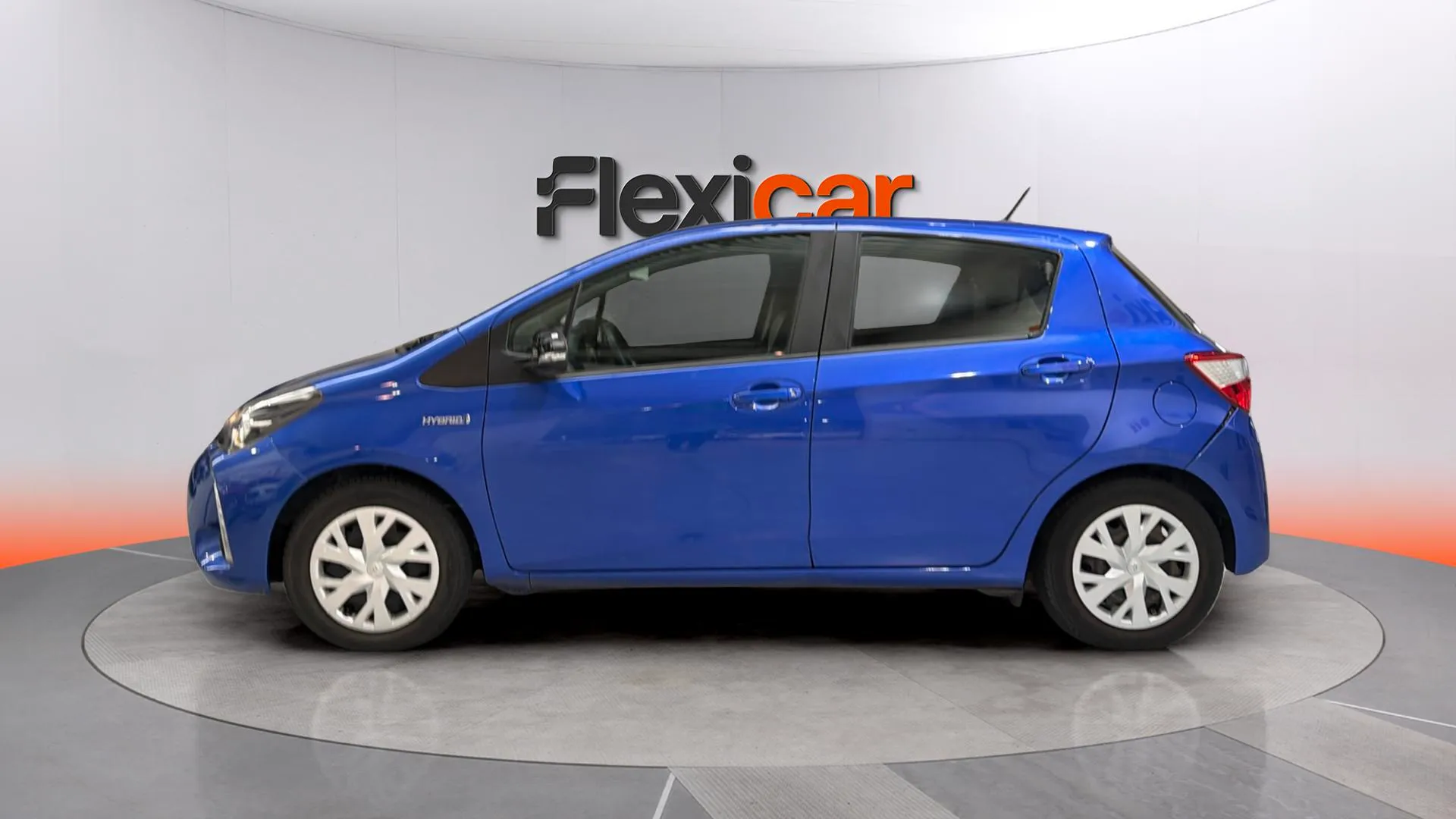 Toyota Yaris 1.5 120H Business Plus - foto 4