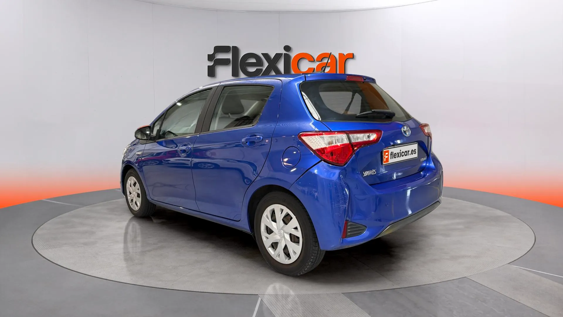 Toyota Yaris 1.5 120H Business Plus - foto 5