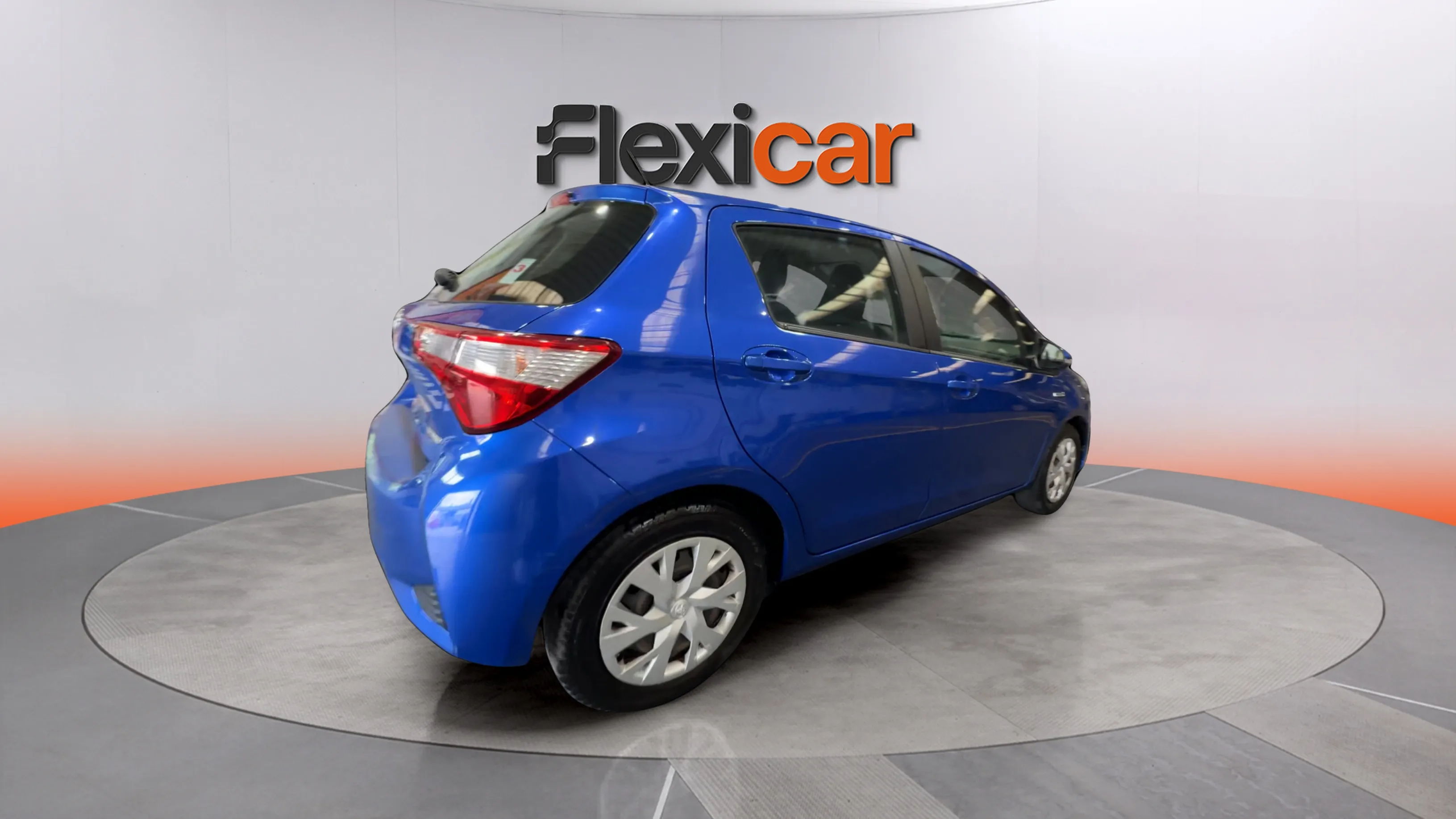Toyota Yaris 1.5 120H Business Plus - foto 7