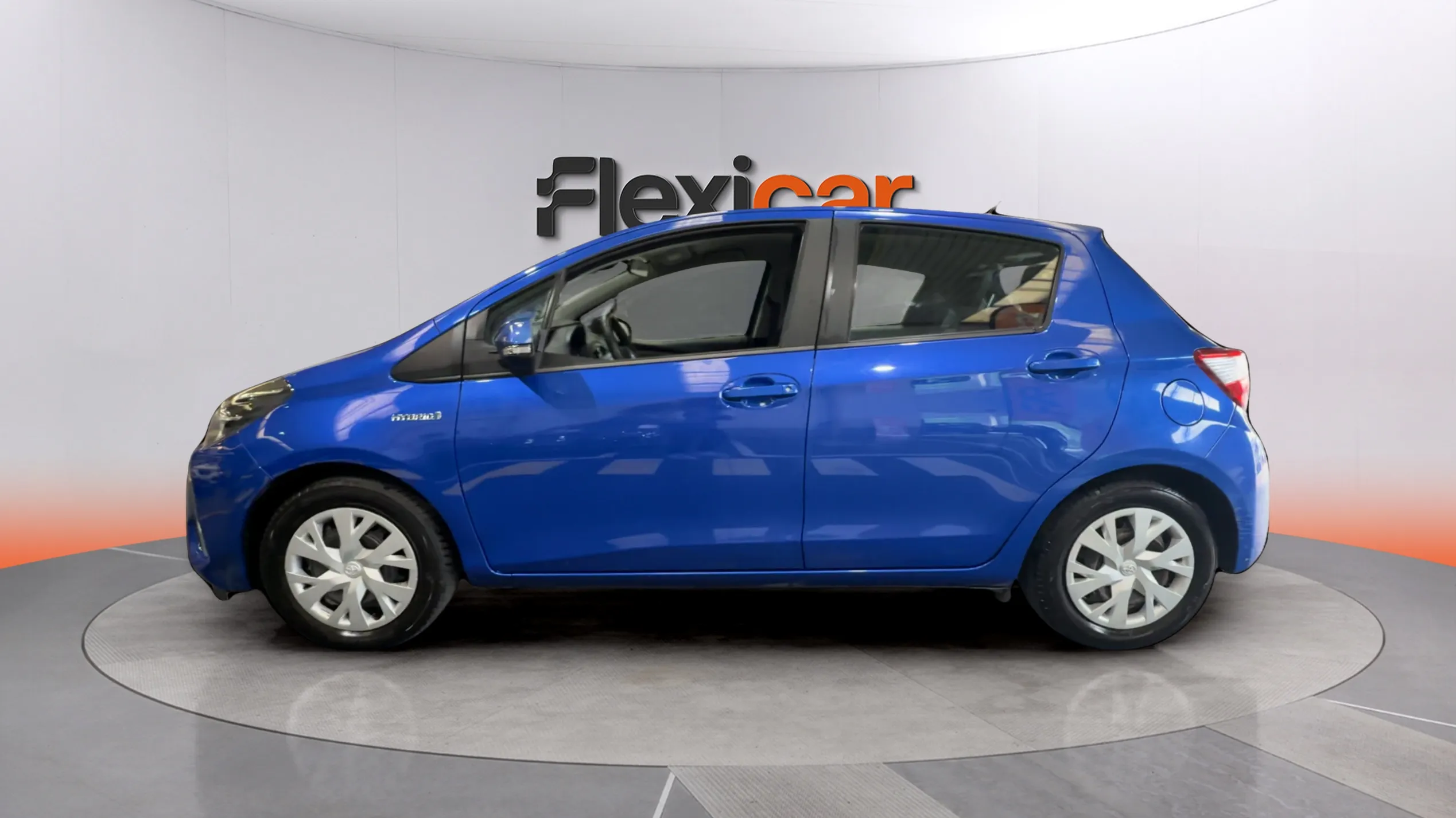 Toyota Yaris 1.5 120H Business Plus - foto 4