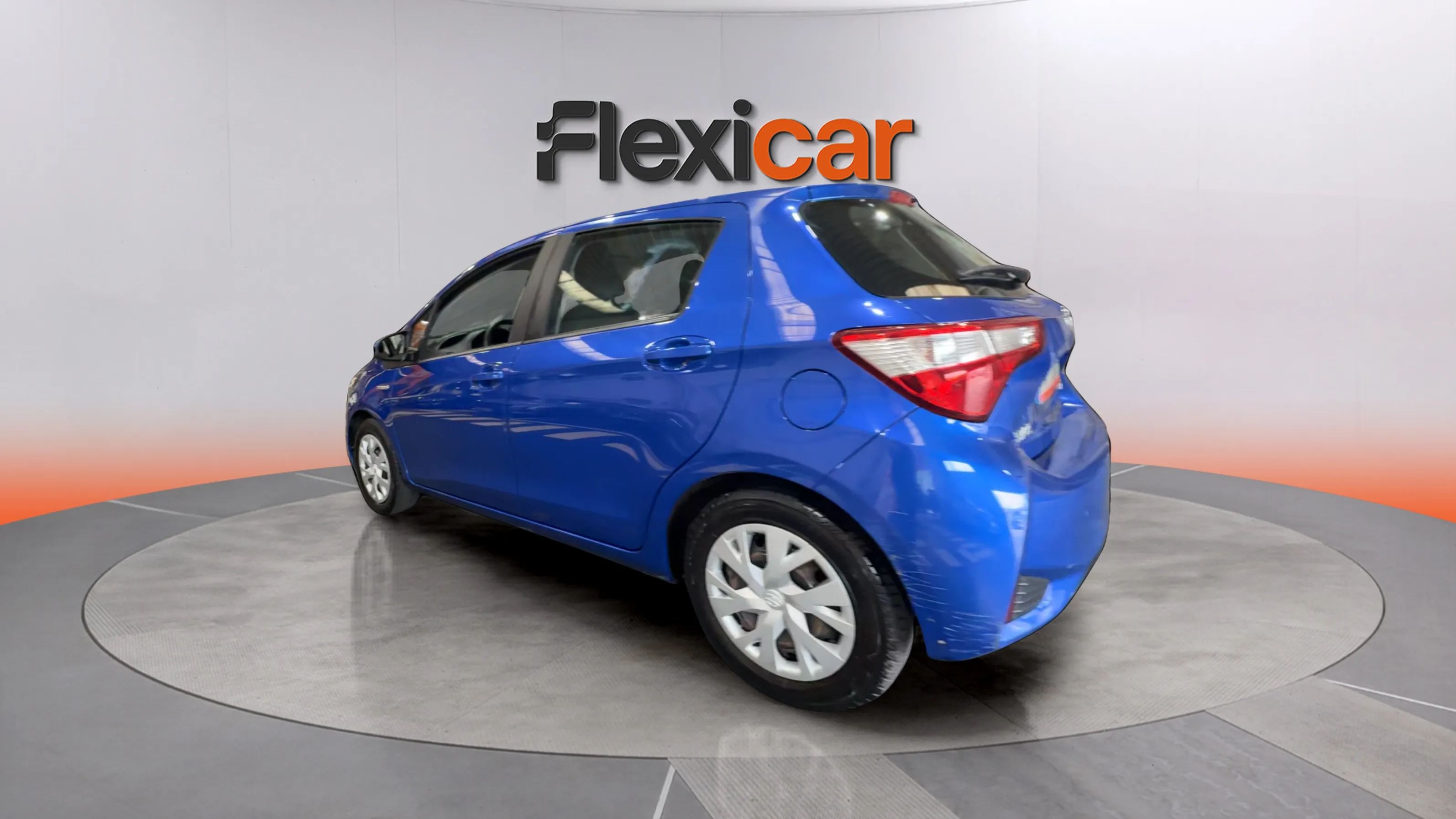 Toyota Yaris 1.5 120H Business Plus - foto 5