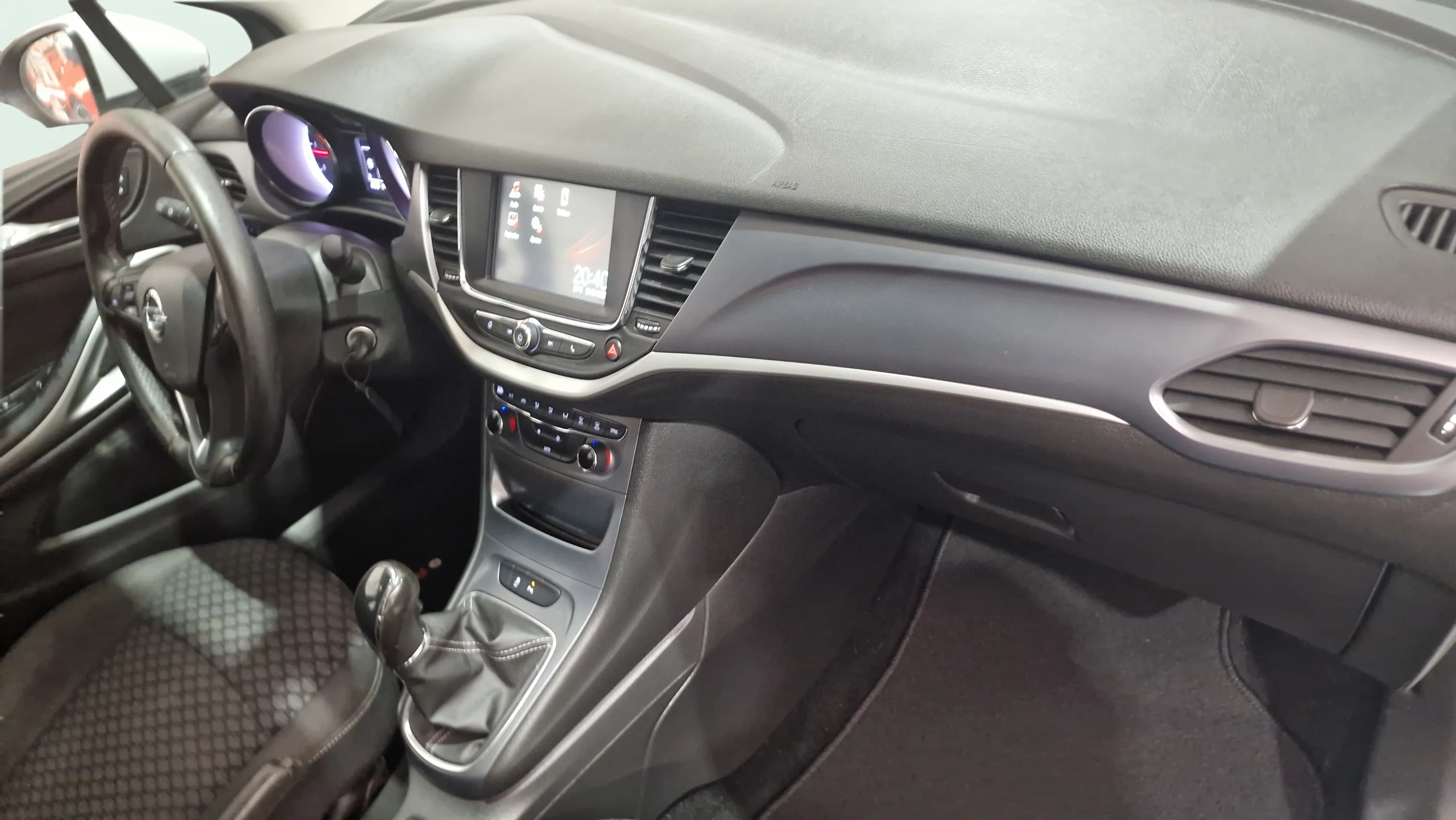 Opel Astra 1.6 CDTi Selective - foto 13