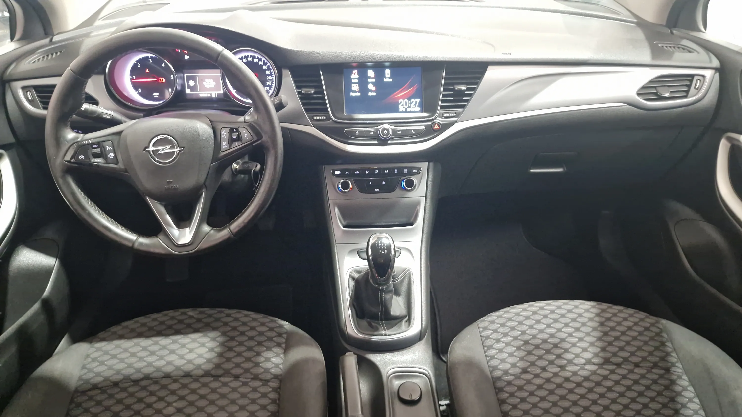 Opel Astra 1.6 CDTi Selective - foto 7
