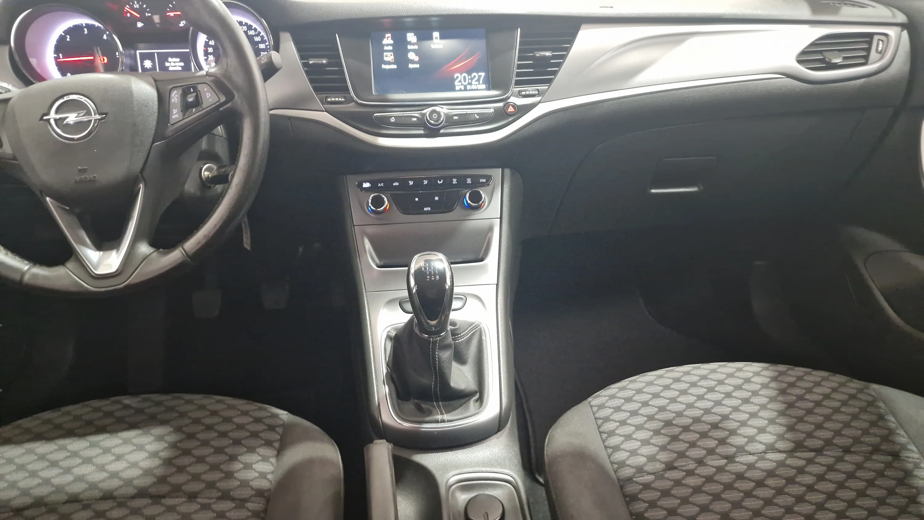 Opel Astra 1.6 CDTi Selective - foto 8
