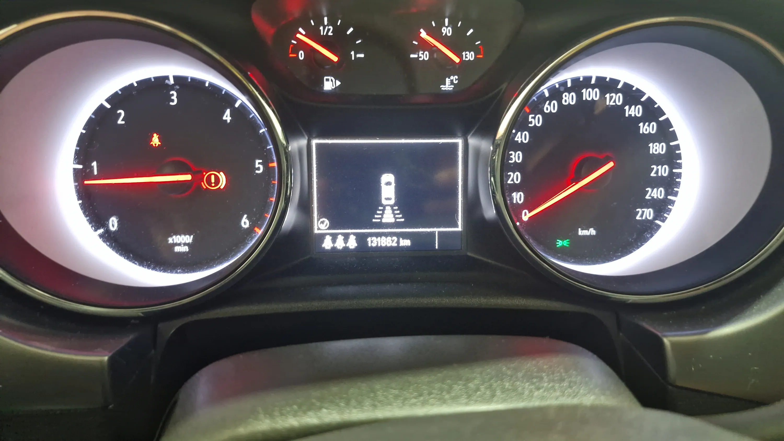 Opel Astra 1.6 CDTi Selective - foto 10