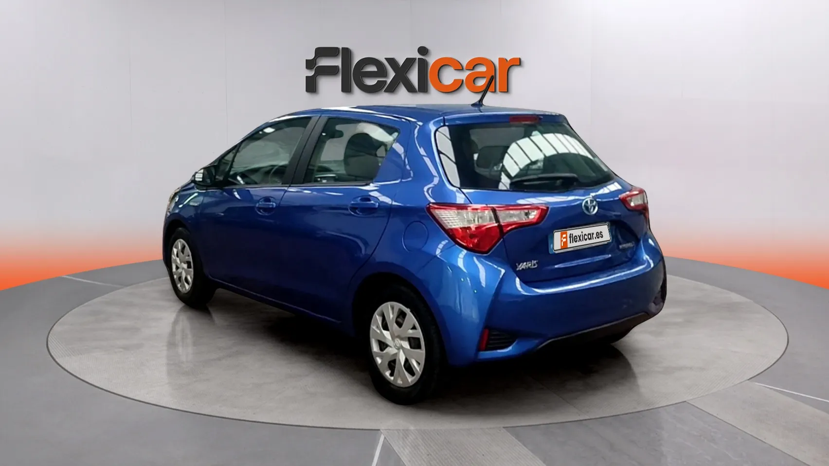 Toyota Yaris 1.5 100H Advance - foto 6