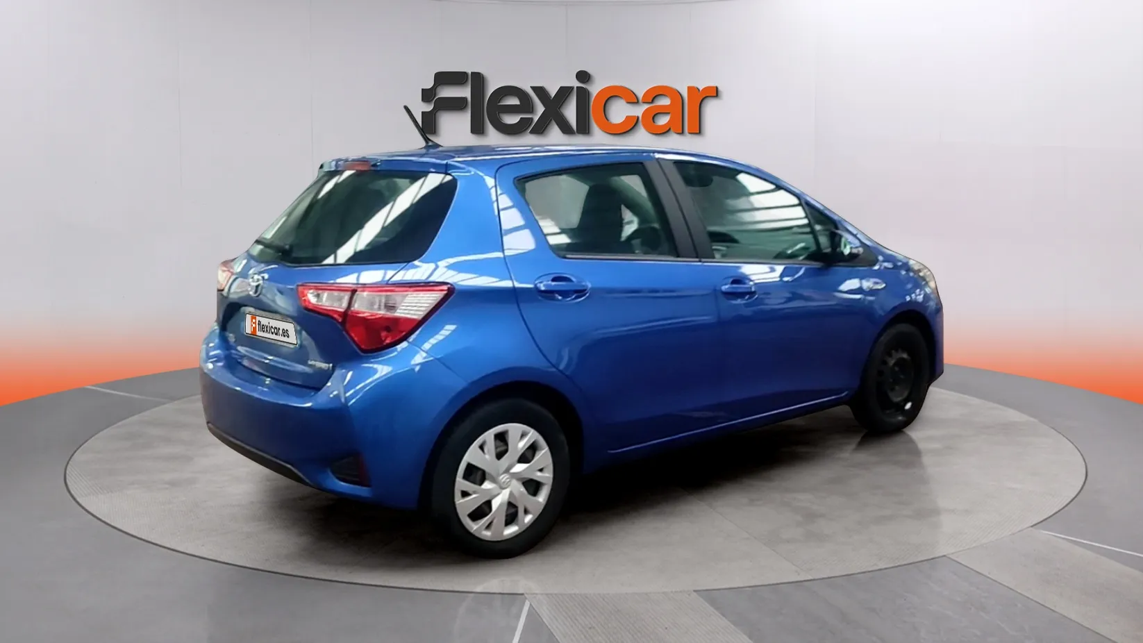 Toyota Yaris 1.5 100H Advance - foto 8