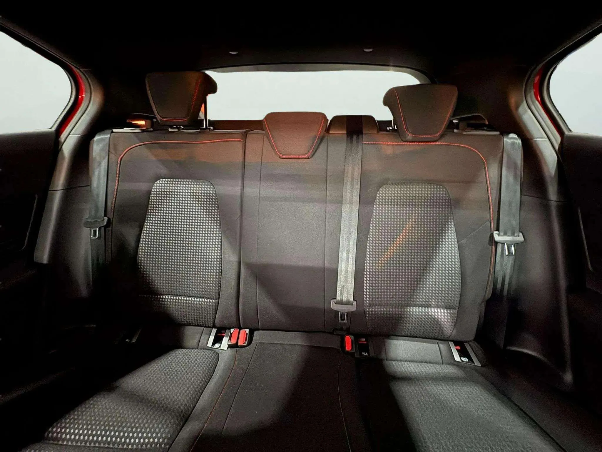 Ford Focus 1.0 EcoBoost MHEV Active - foto 18