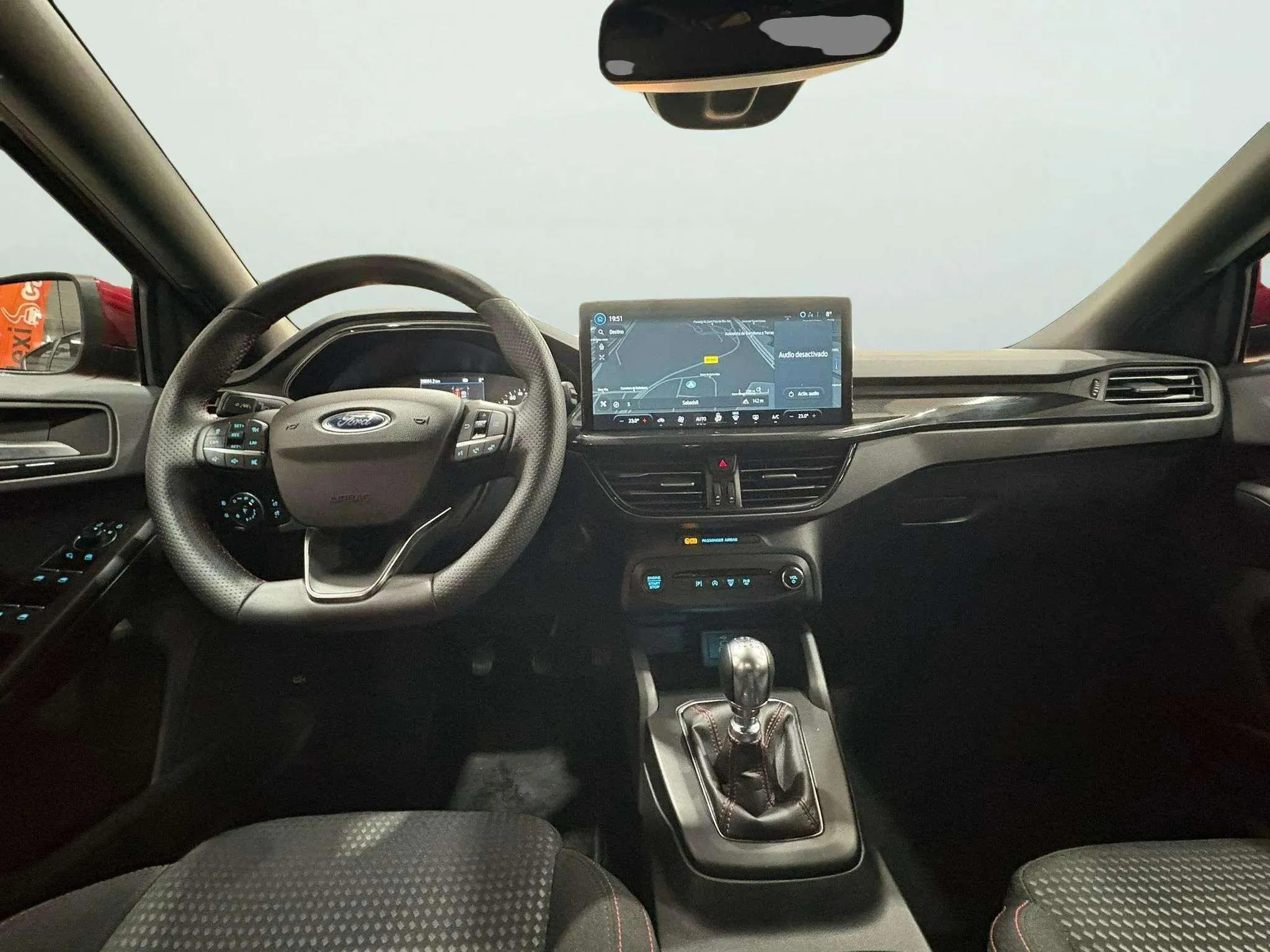 Ford Focus 1.0 EcoBoost MHEV Active - foto 11