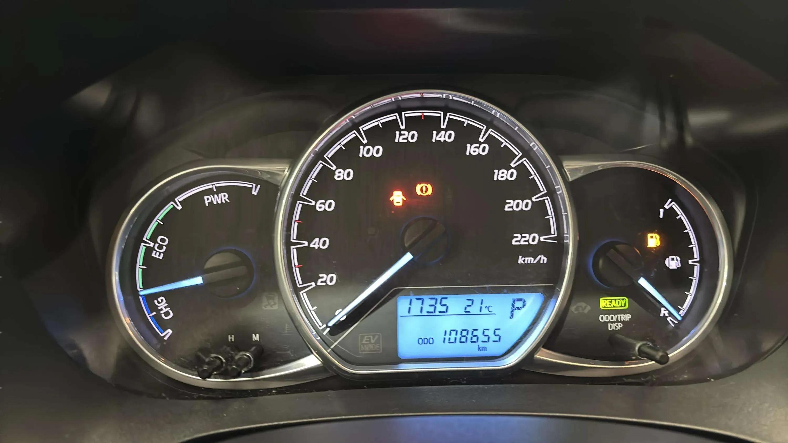 Toyota Yaris 1.5 100H Active - foto 14