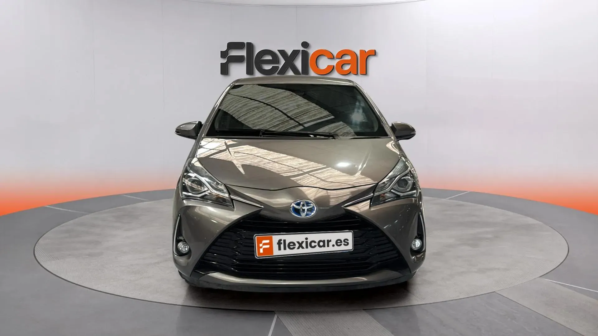 Toyota Yaris 1.5 100H Active - foto 2