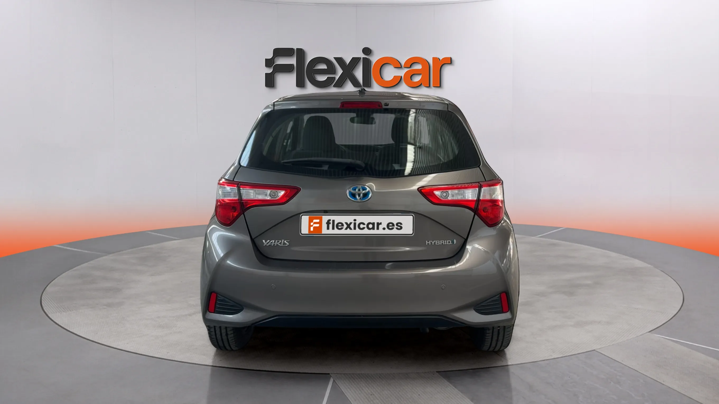 Toyota Yaris 1.5 120H Business Plus - foto 7