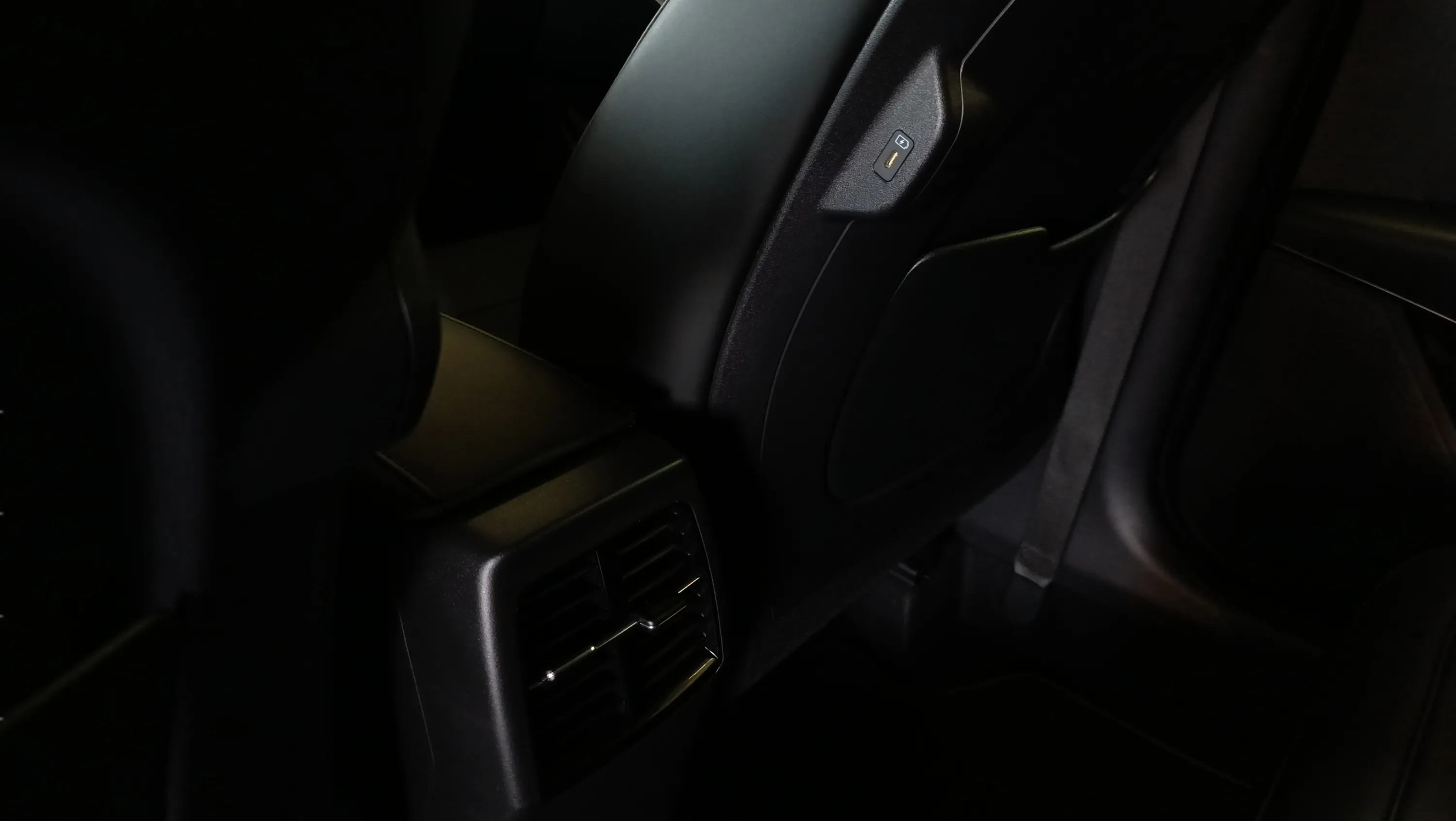 Kia Niro 1.6 GDi HEV Concept - foto 33