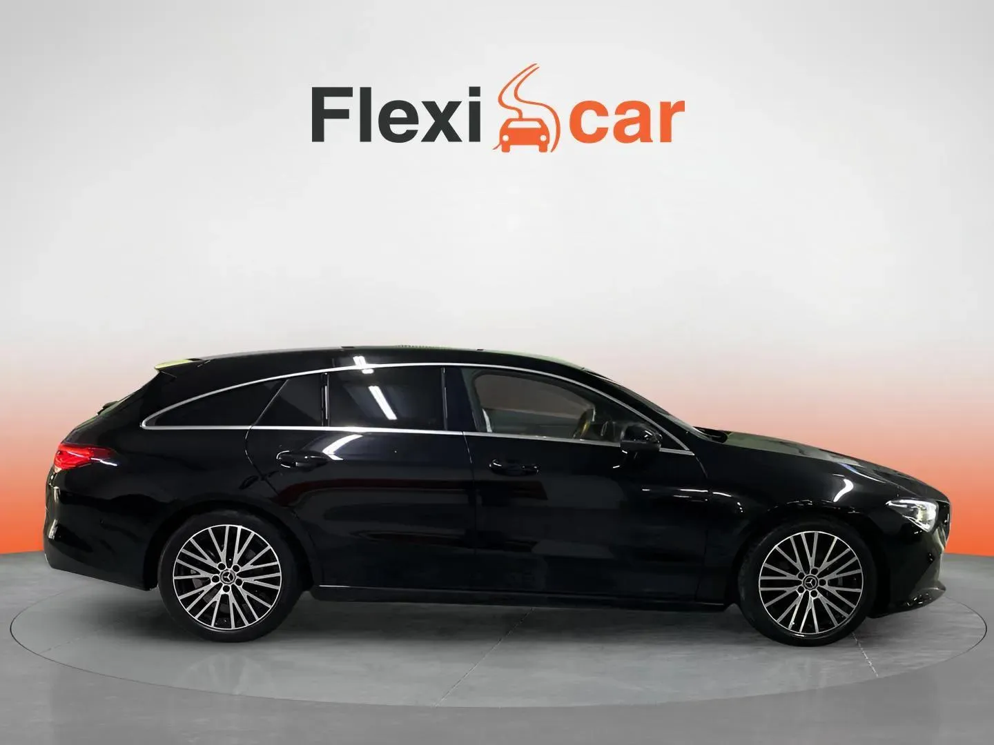 Mercedes-Benz CLA 200 D DCT Shooting Brake - foto 5