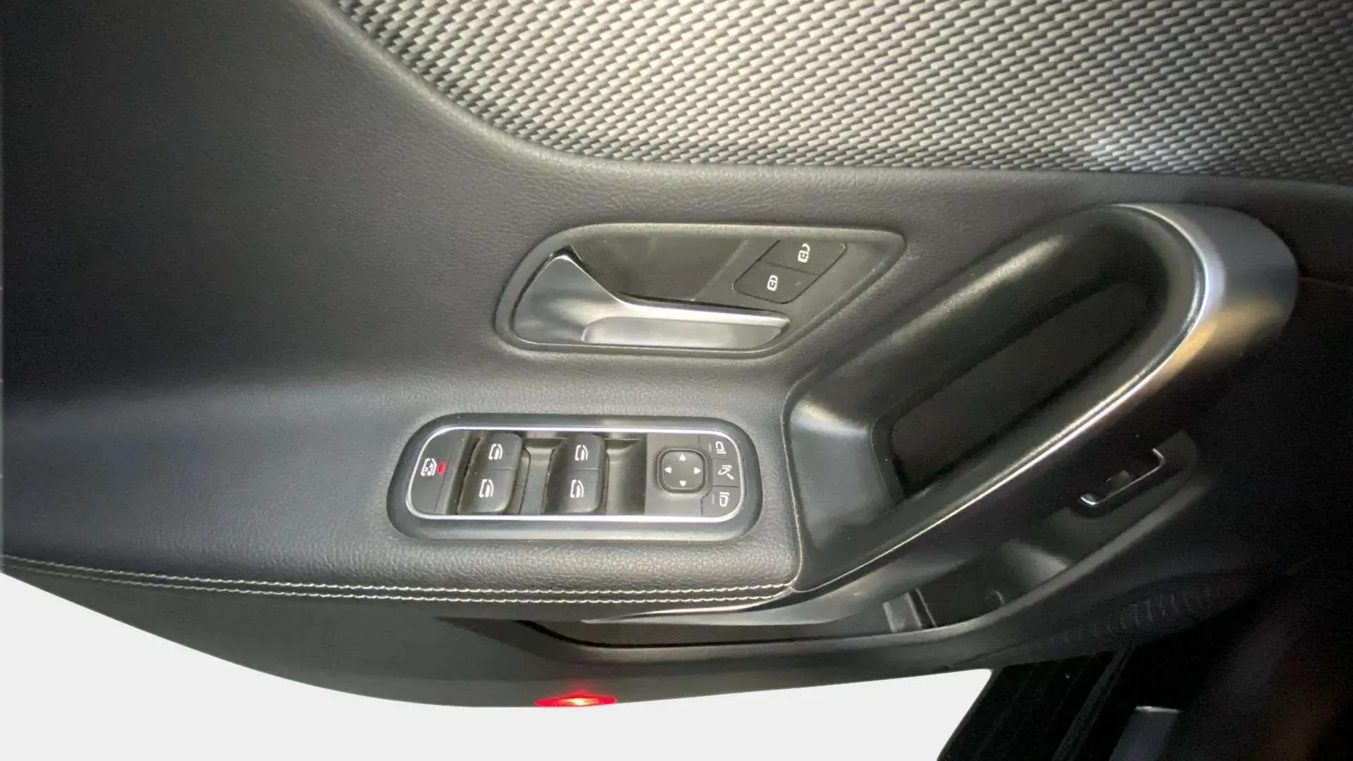 Mercedes-Benz CLA 200 D DCT Shooting Brake - foto 28