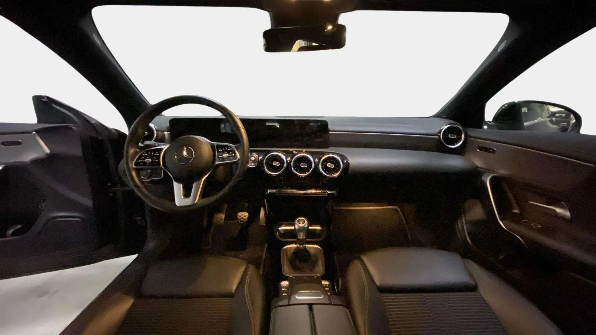 Mercedes-Benz CLA 200 D DCT Shooting Brake - foto 6