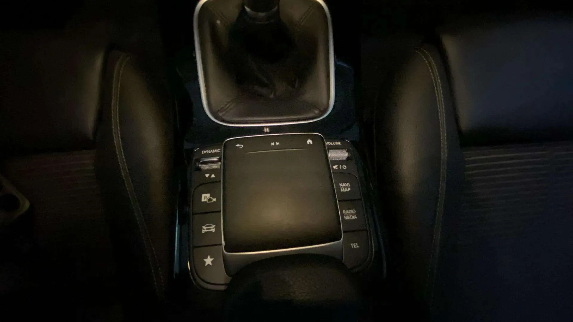Mercedes-Benz CLA 200 D DCT Shooting Brake - foto 16