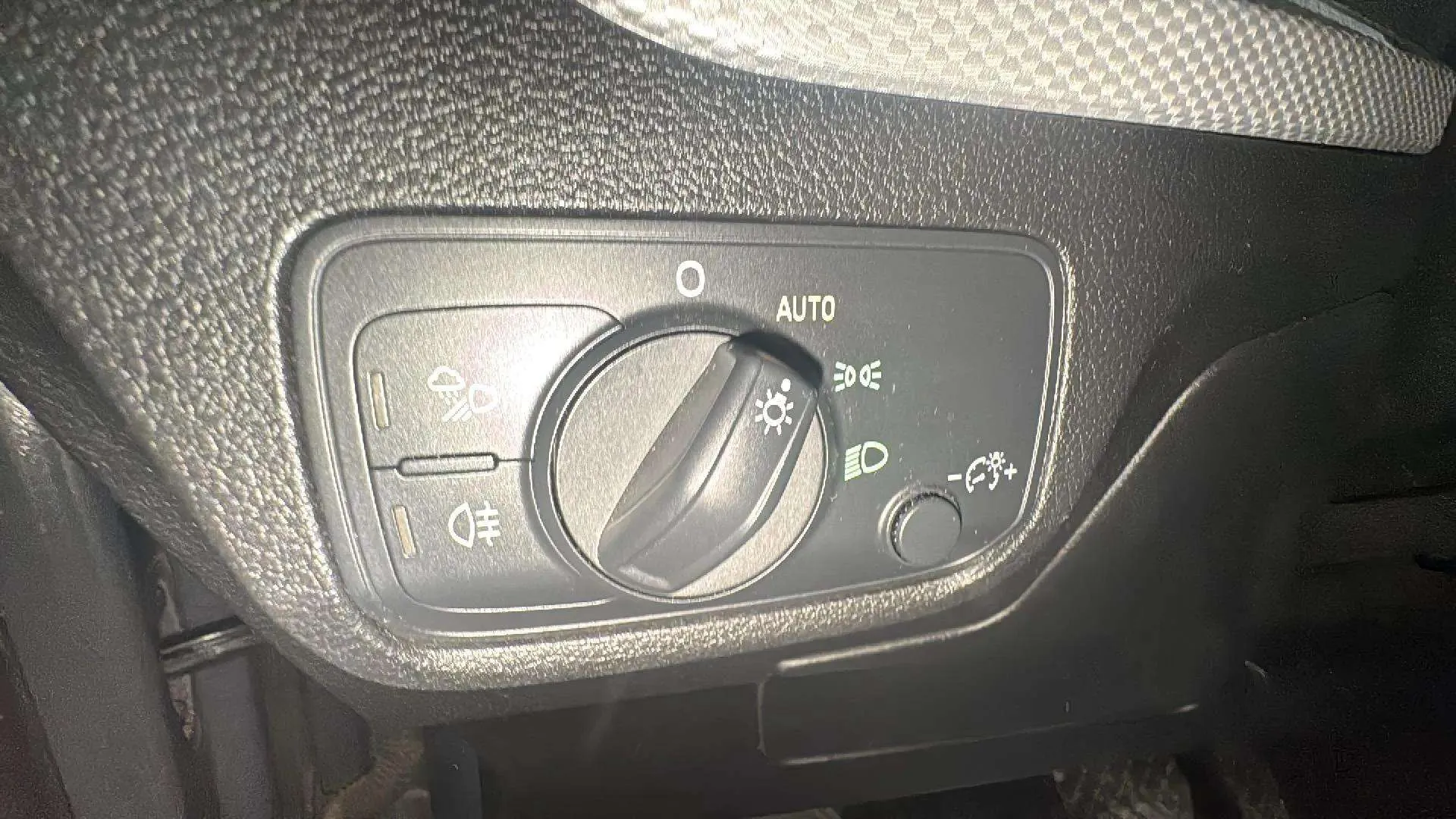 Audi Q2 Advanced 30 TDI S tronic - foto 15