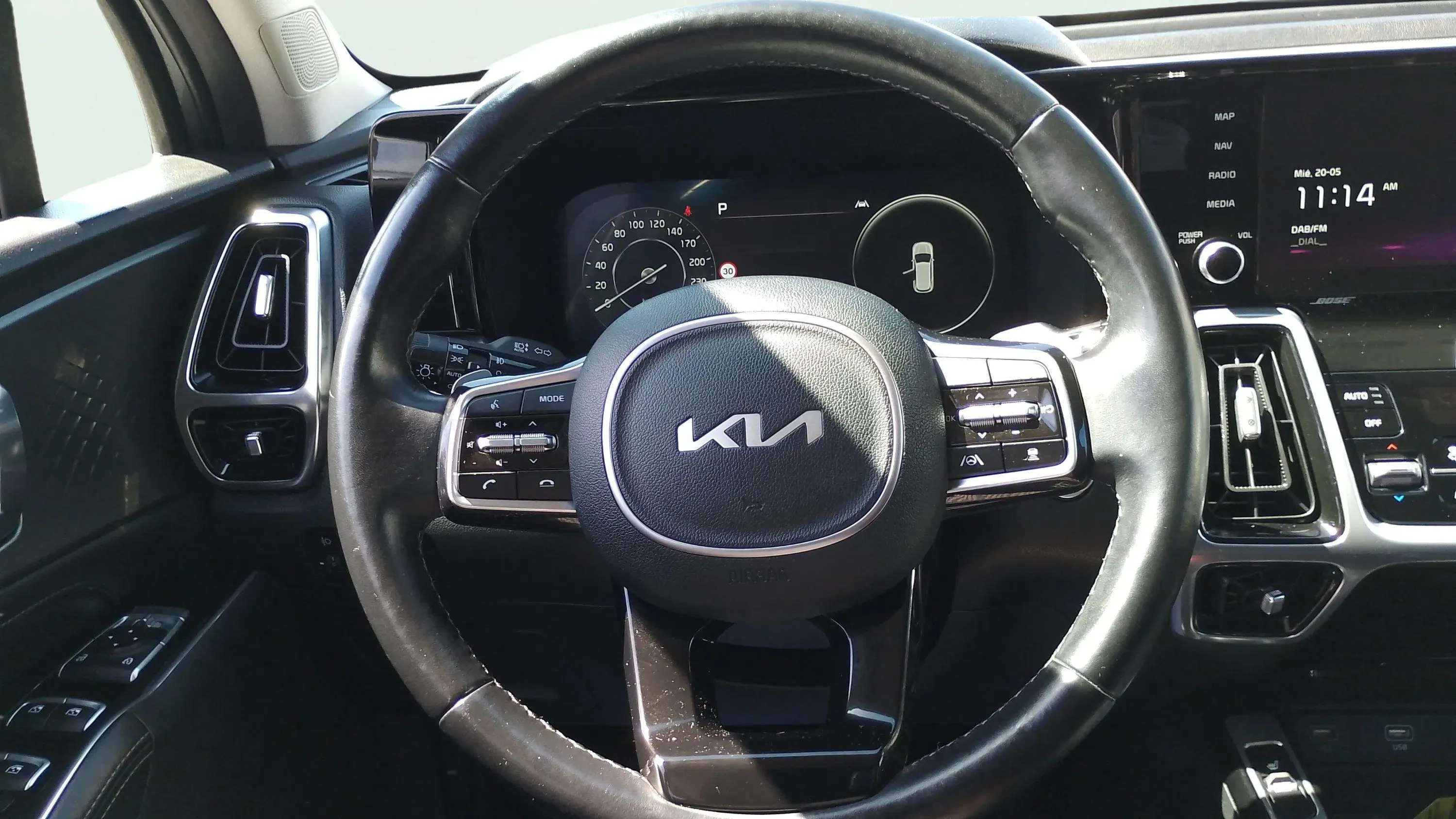 Kia Sorento 2.2 CRDi Emotion DCT 4x2 7pl - foto 13