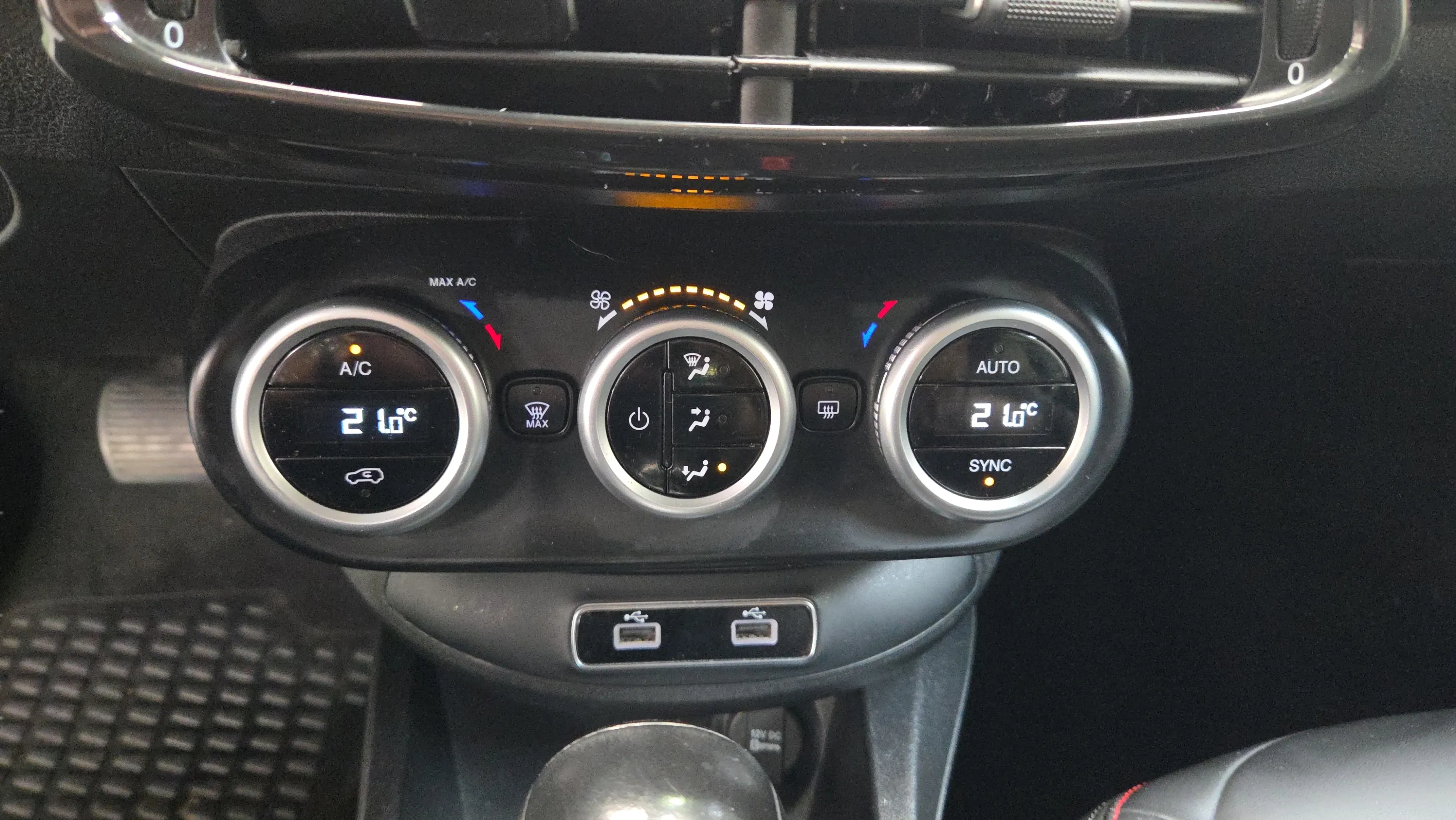 Fiat 500X Sport 1.5 Hybrid DCT - foto 14