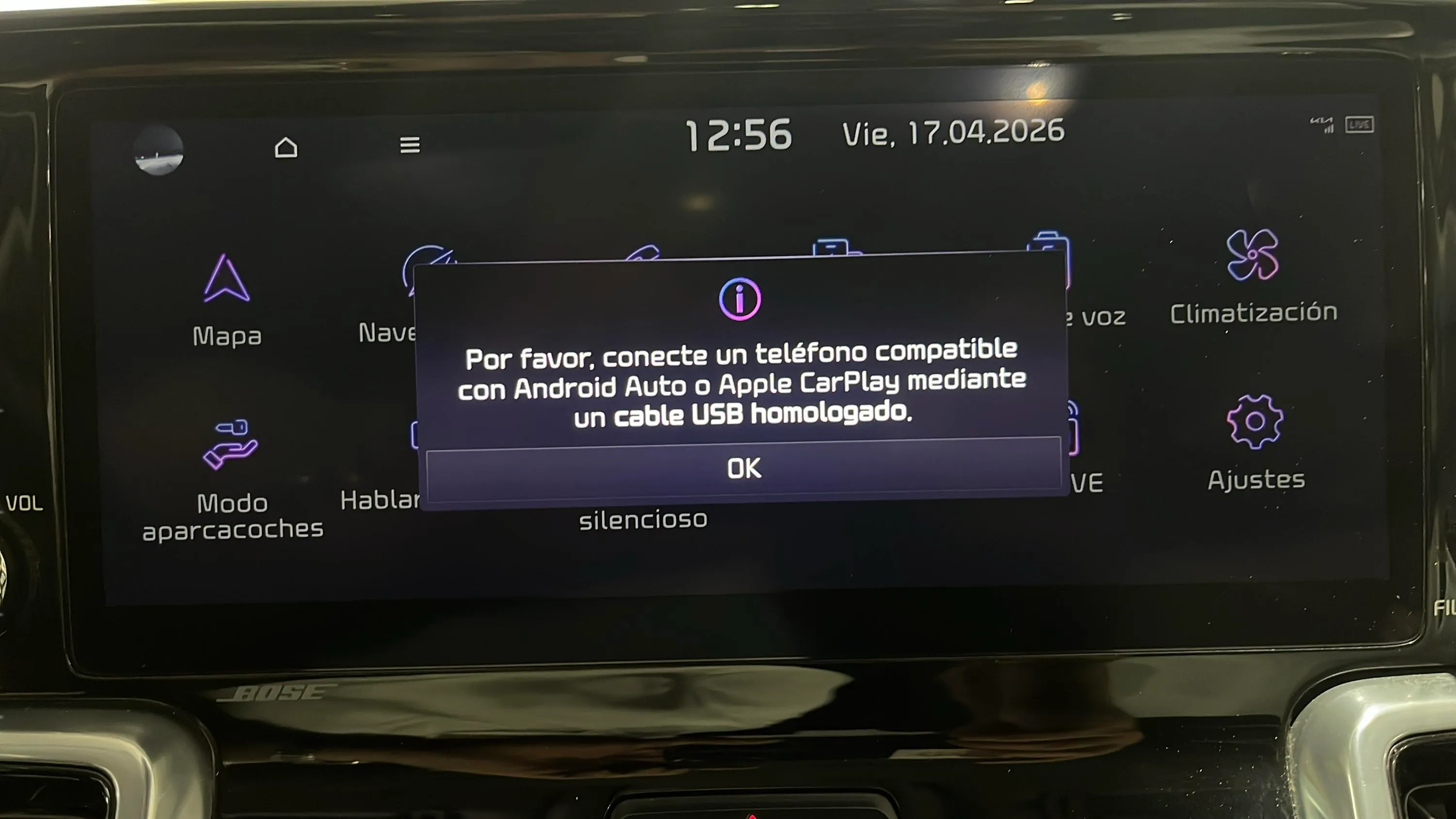 Kia Sorento 2.2 CRDi Emotion DCT 4x4 7pl - foto 26
